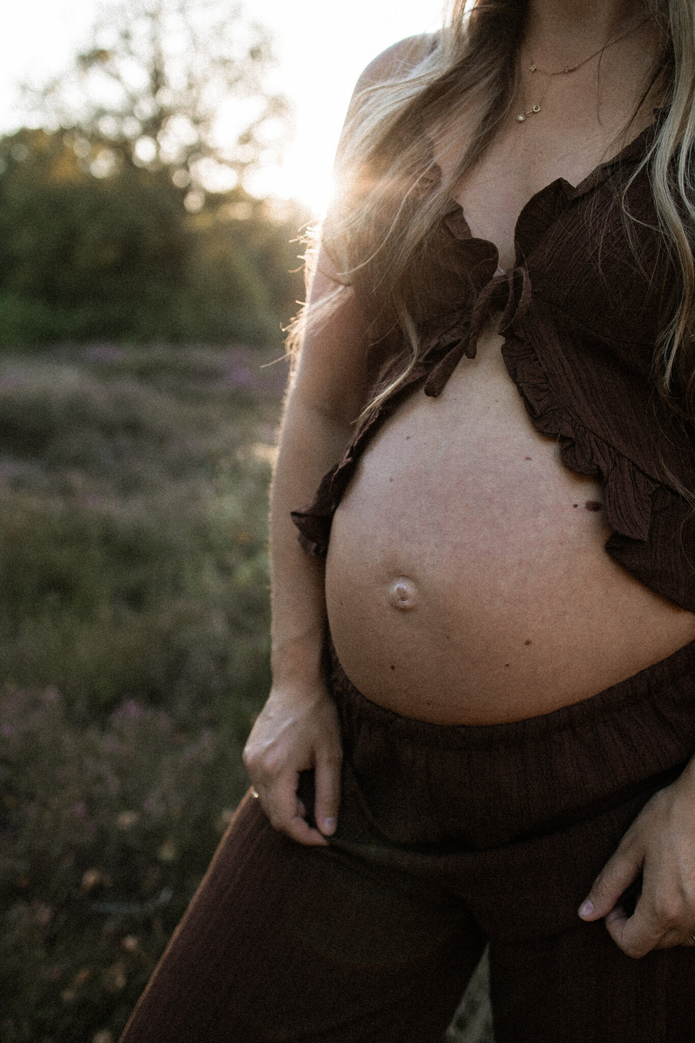 lanoukfotografie_zwangerschapsshoot_eindhoven_valkenswaard_fotoshoot_zwangerschap-7