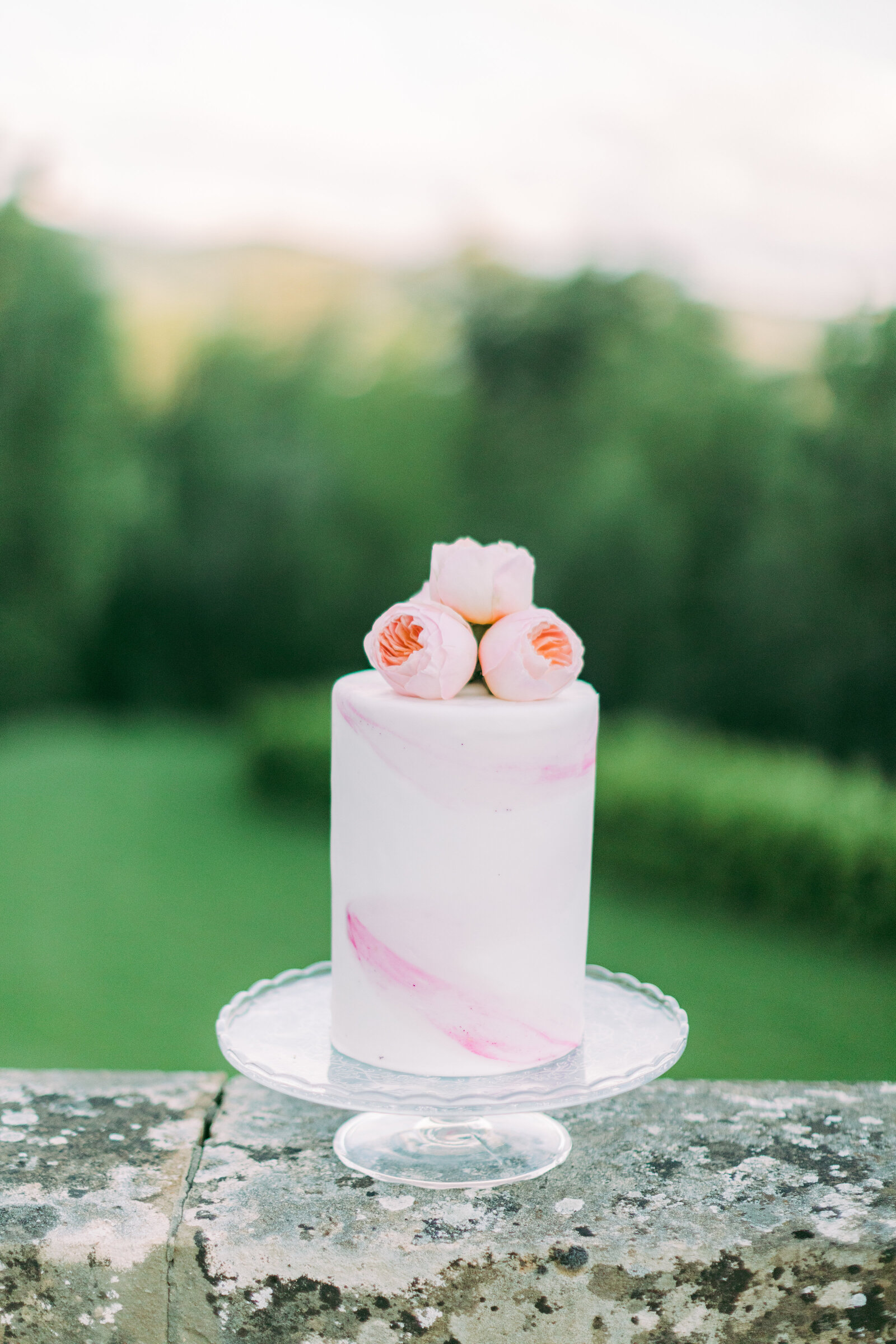 wedding_cake_luxury_pink_flowers_paris_mariage_gigi