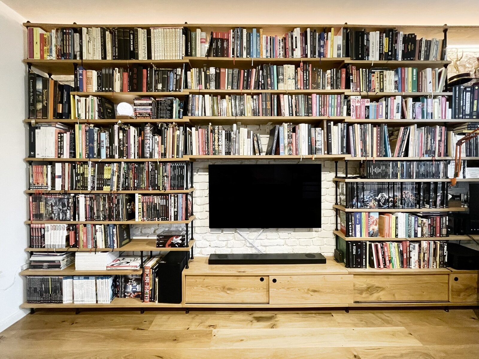 design-knihovny-praha-studiomi