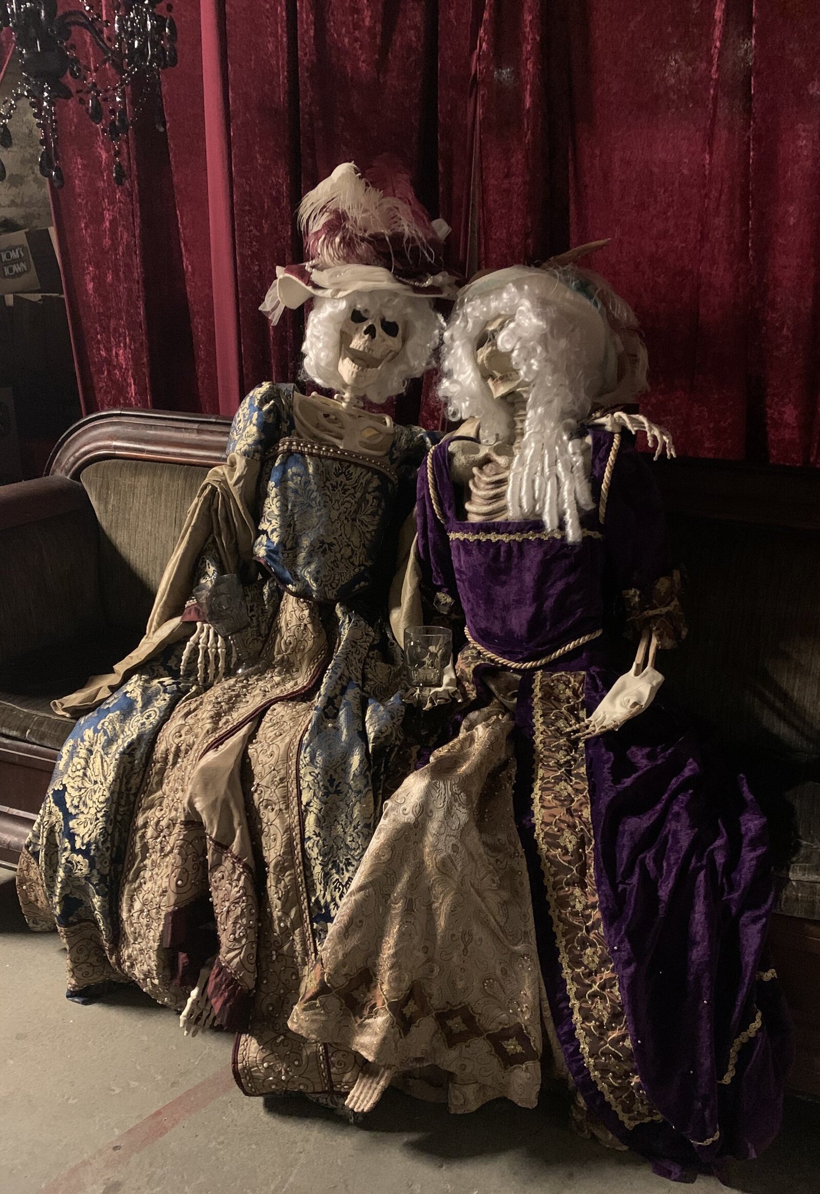 Laughing ladies halloween decor
