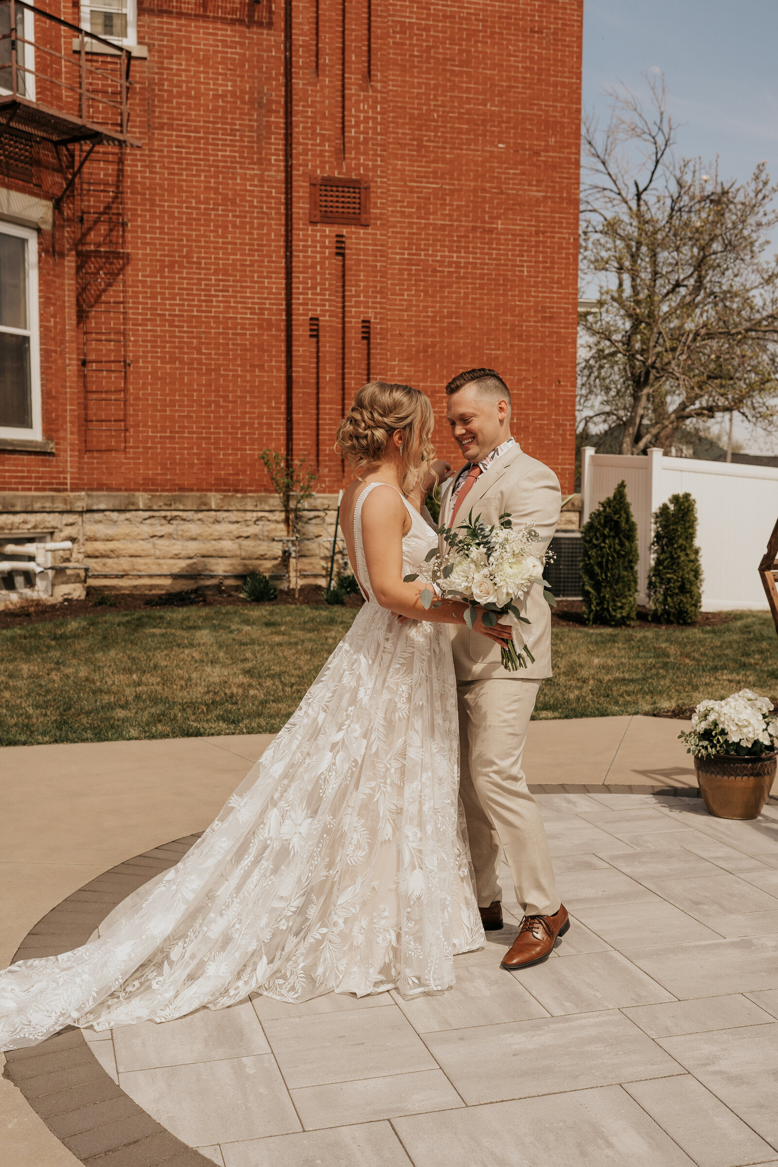 Cedar Rapids wedding photographer - Carriage House Cedar Rapids-65