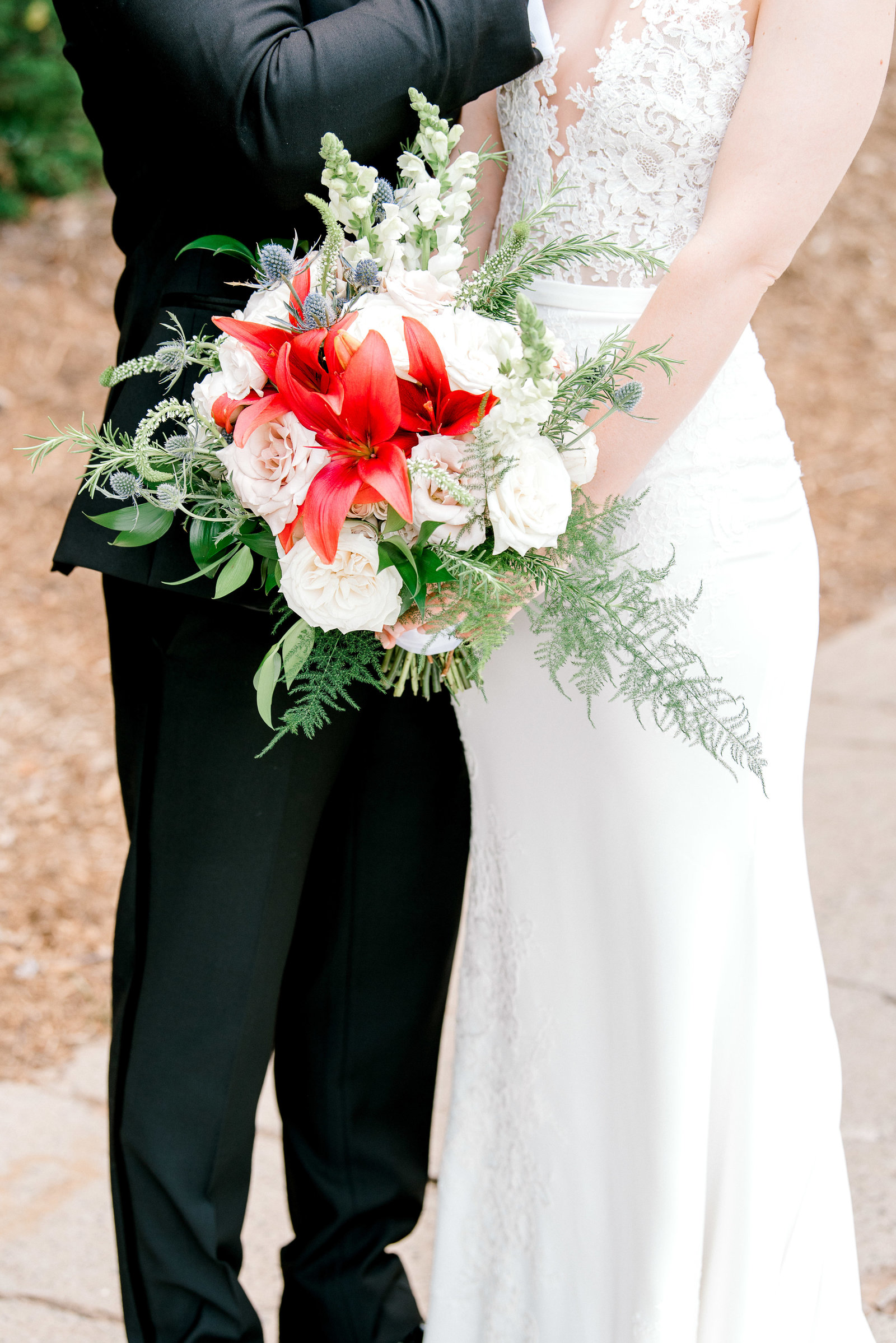 charlotte-wedding-photographer-firethorne-country-club-wedding-golf-course-fine-art-bright-and-airy-film-photographer-alyssa-frost-photography-3