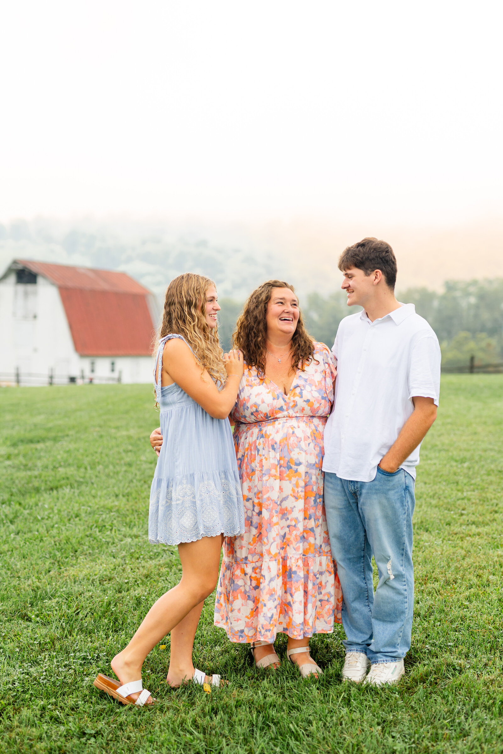Sky-Meadows-Virginia-Family-Photographer-16