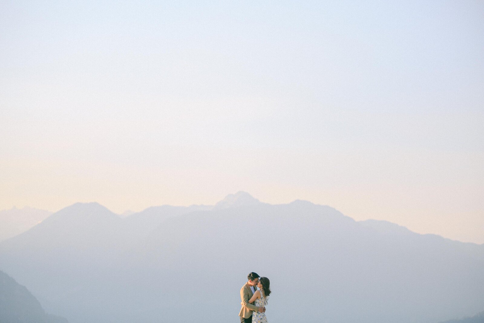 macy-yap-photography-porteau-cove-couple-session-squamish