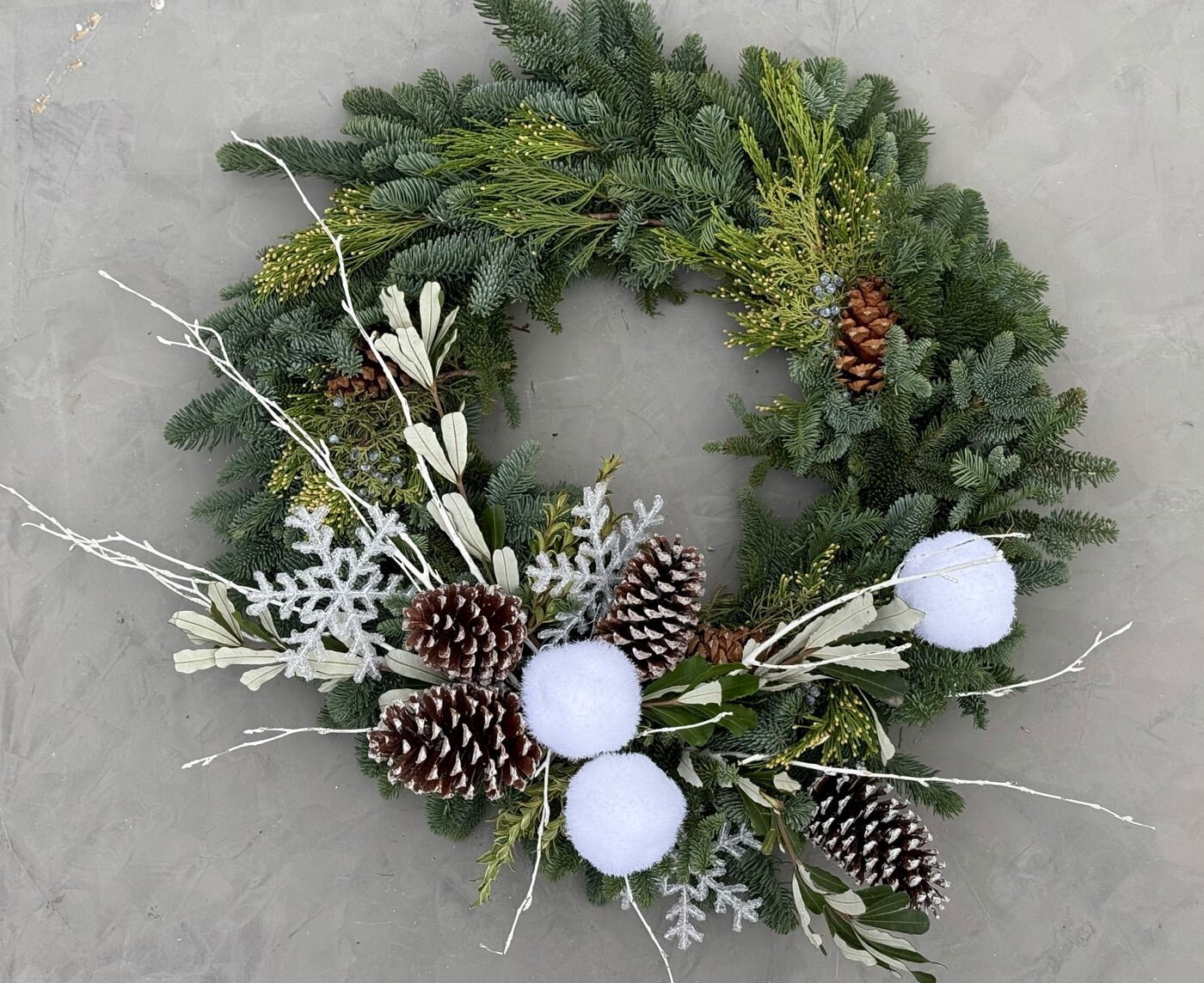 Noblesville Real Christmas Wreath - Sweet Peas Flower Farm 04