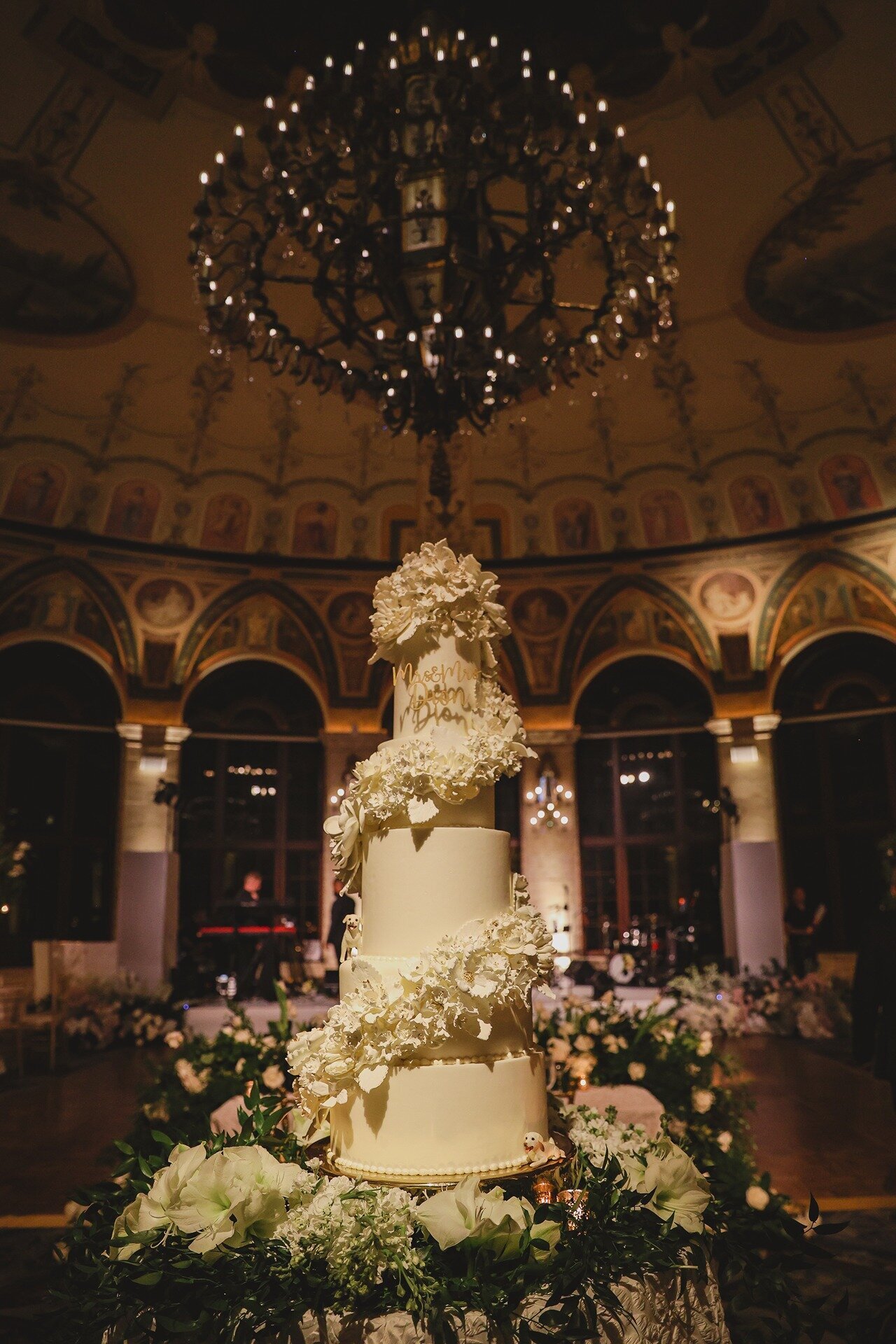 wedding-cake-the-breakers-wedding