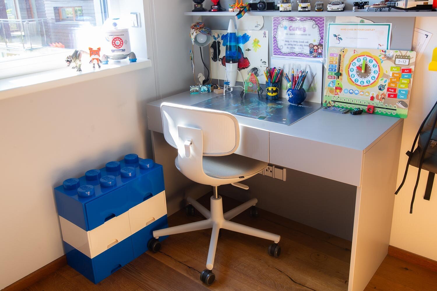 dětský pokojíček ve stylu batmana artiemi