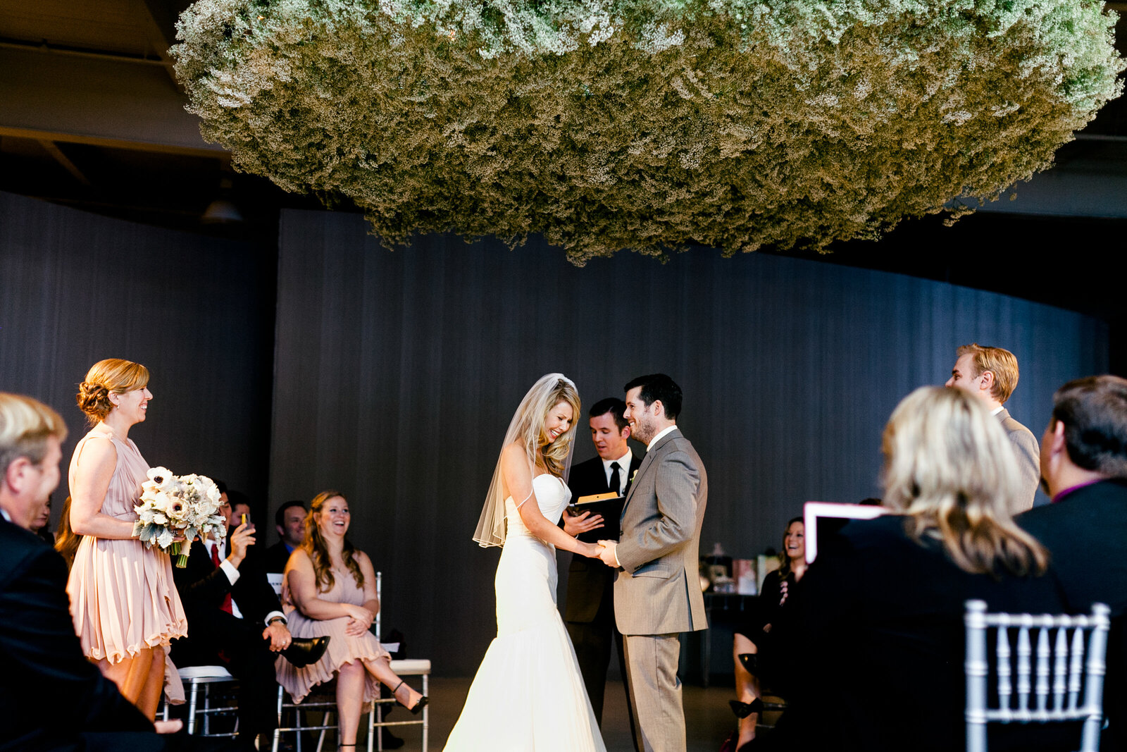 wedding ceremony in the round at moulin