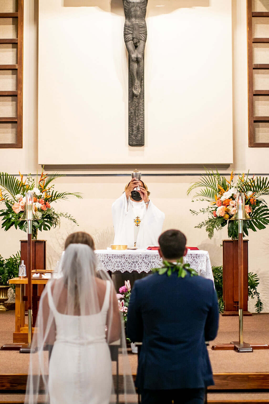 destination-wedding-maleana-gardens-oahu-sarah-block-photography-2