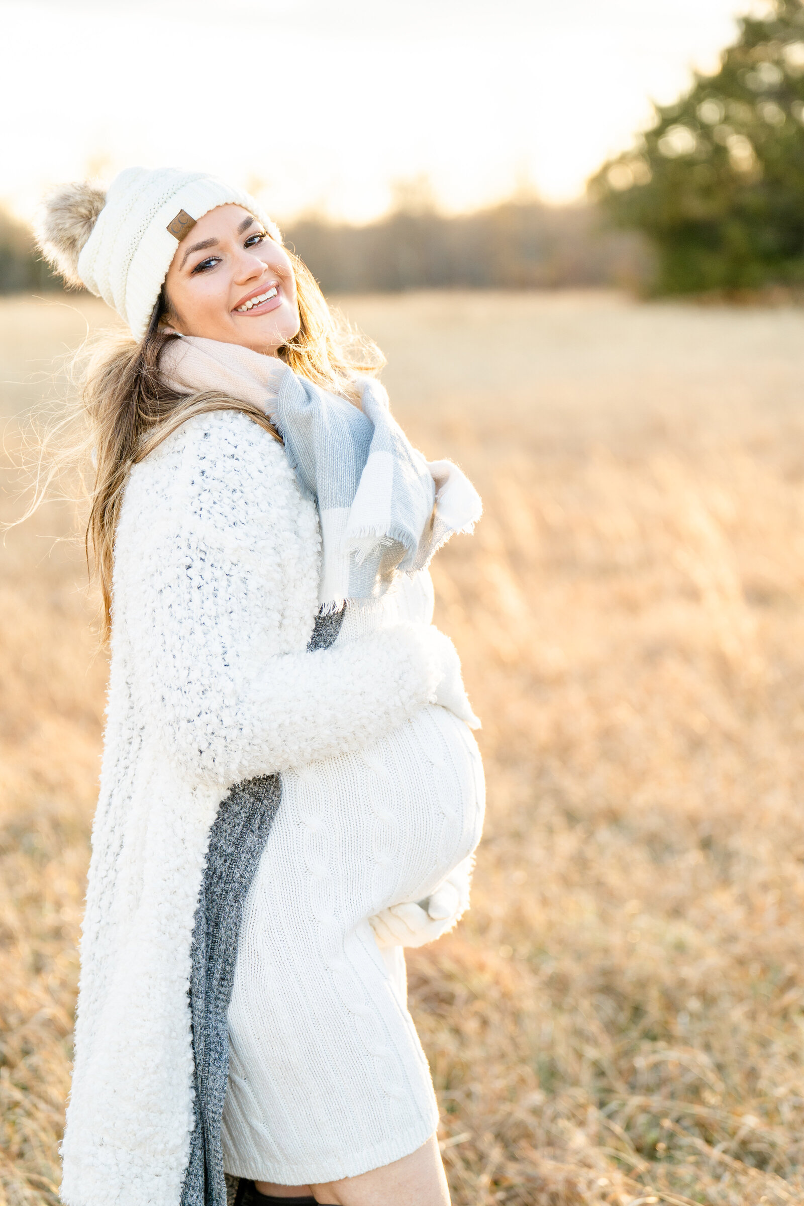 Light and Vibrant Winter Maternity Session at Manassas Battlefield by Megan Hollada Photography - Northern Virginia Maternity Photographer