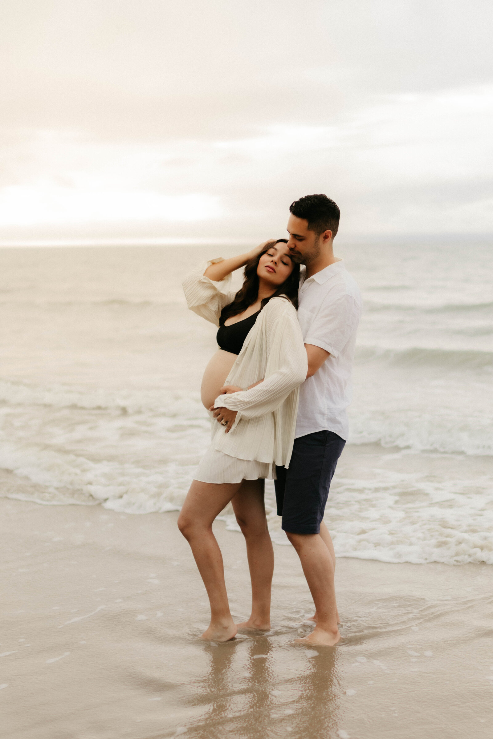 cairns maternity photographer
