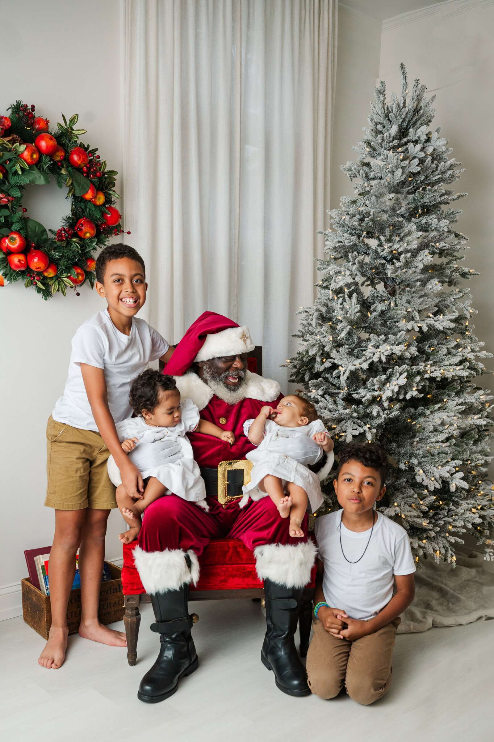 Santa-Shawn_Winston-Salem_NC_2025-10-5_18439