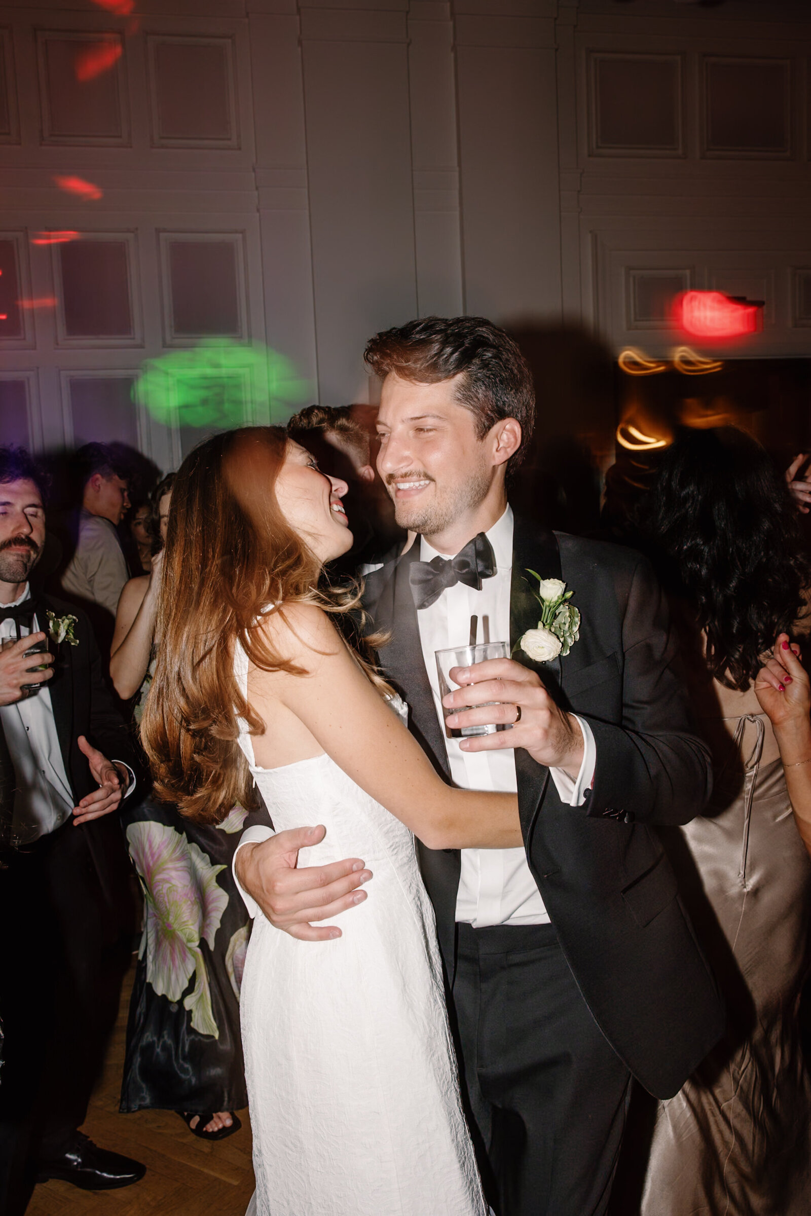 v-reed-summer-noelle-wedding-photography-37