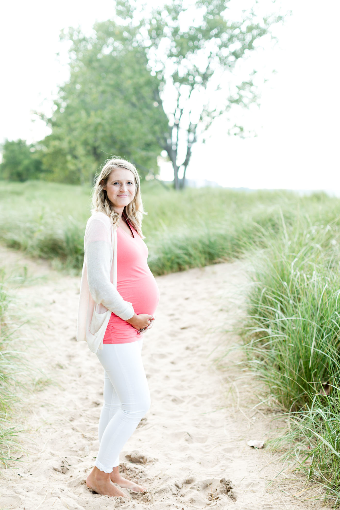 Chicago Maternity & Pregnancy Organic Natural Light Photographer in Wilmette Gillson Beach Northshore Suburbs