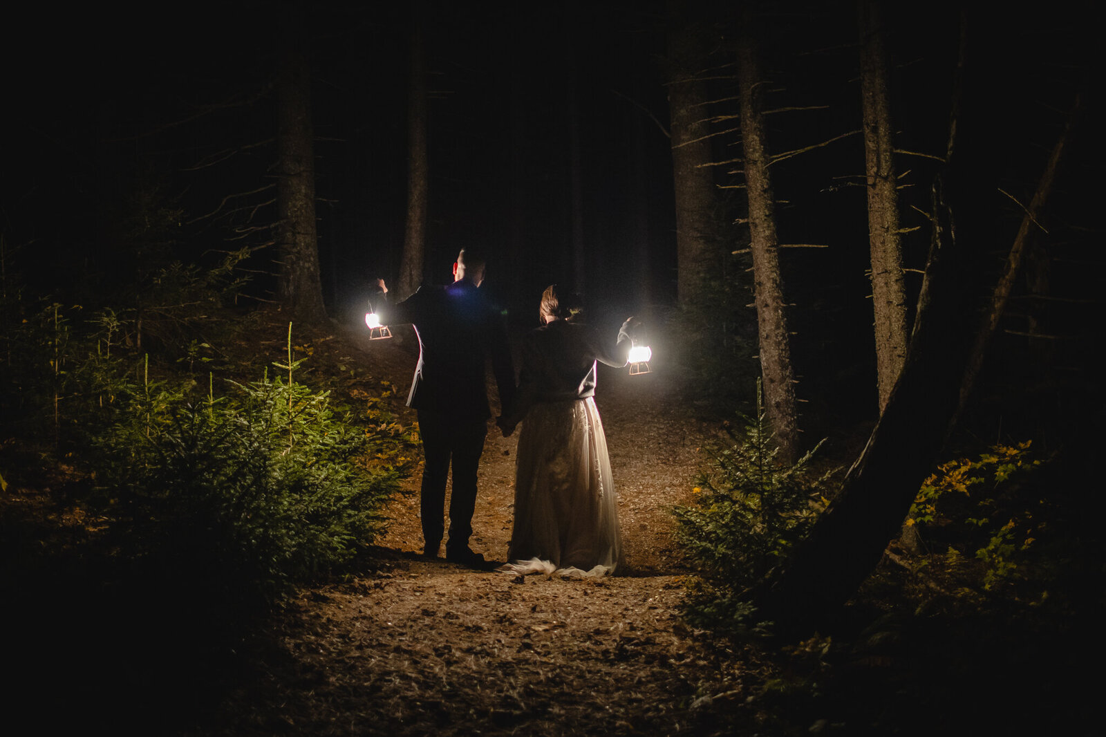night time couples portrait by New Hampshire elopement photographer