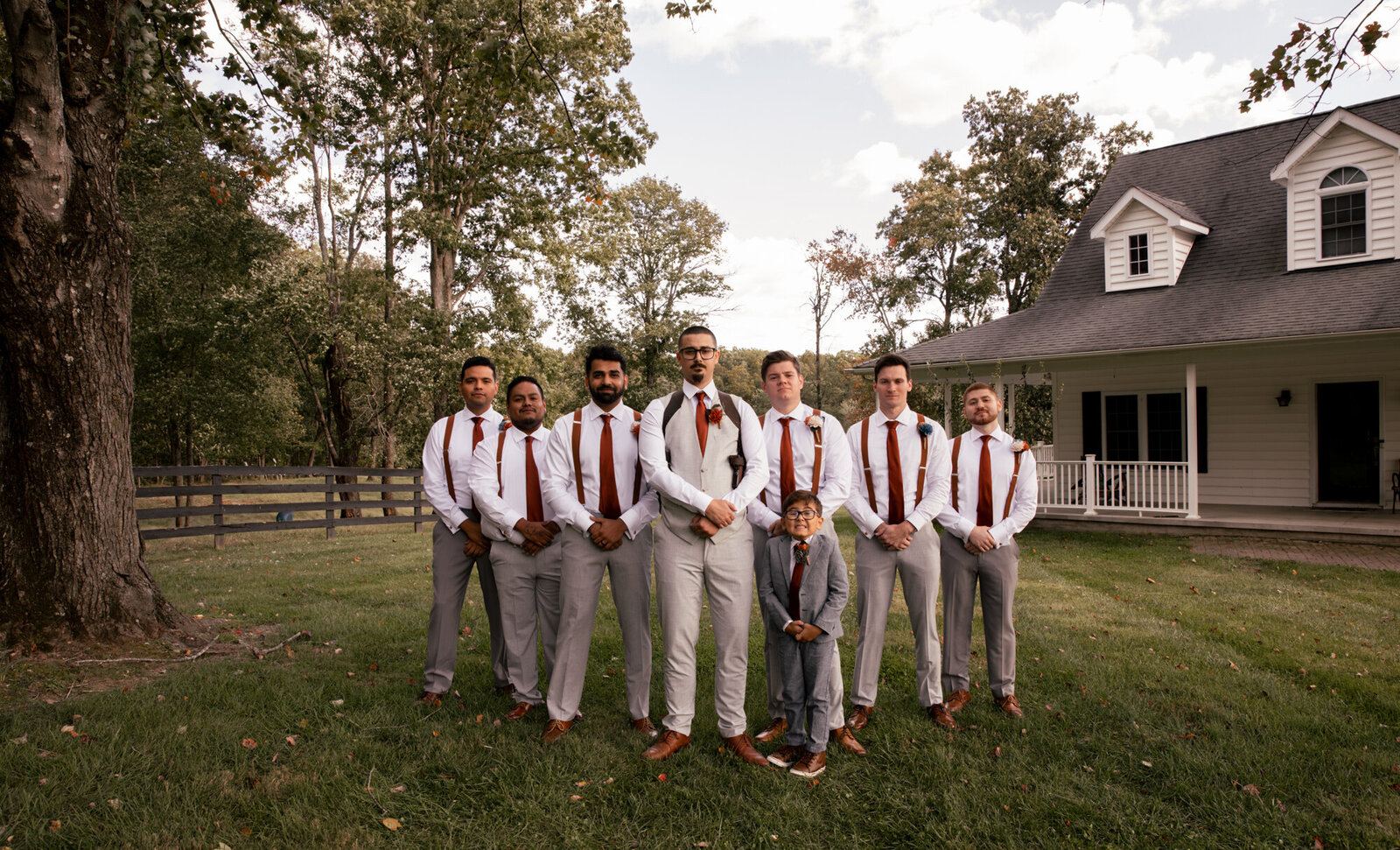 groomsmen photos