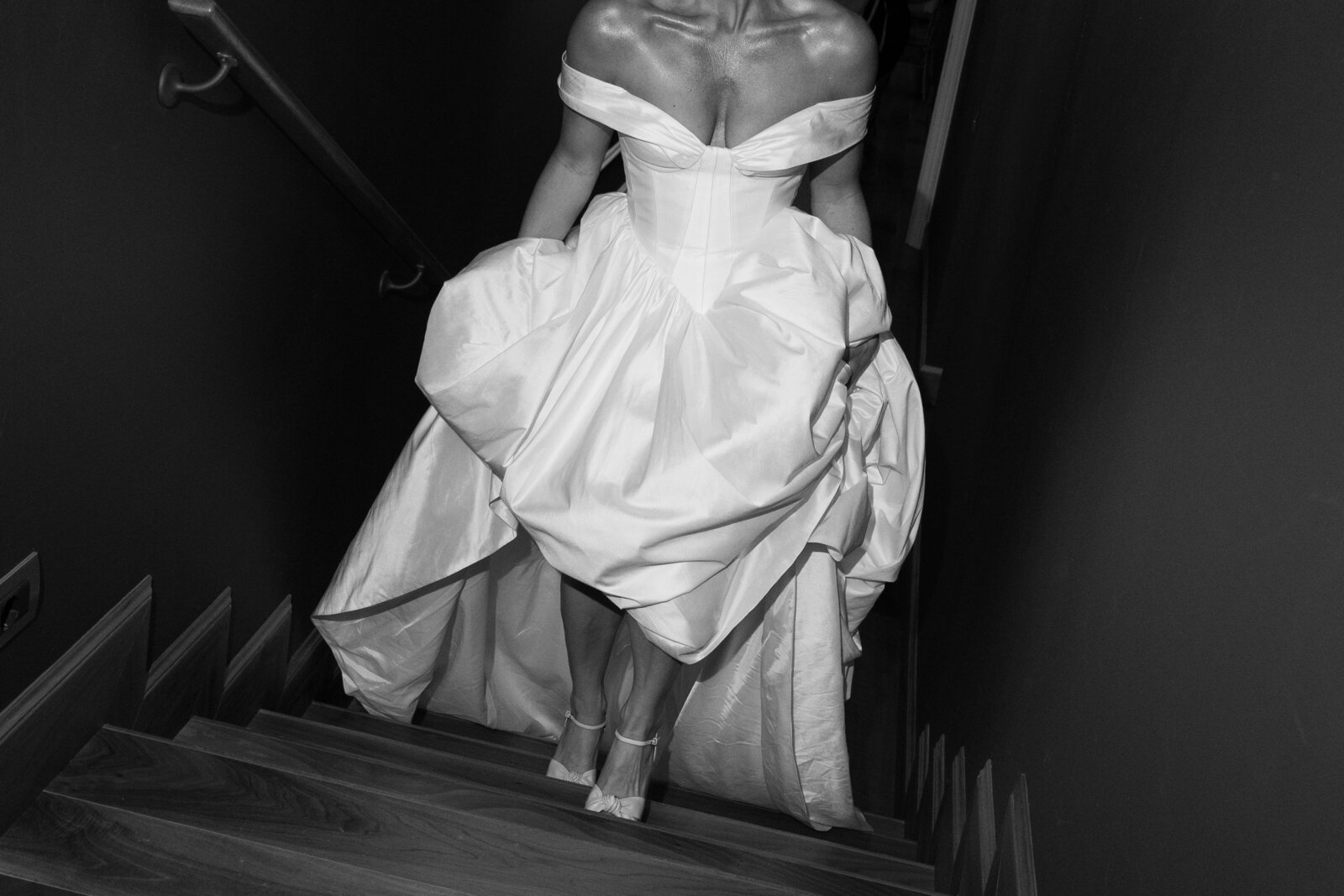 Editorial wedding photographer