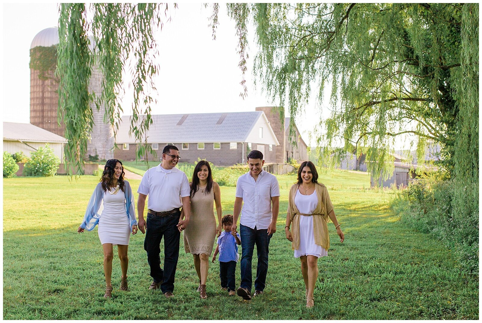 Barn at Chancellorsville Family Portraits-006