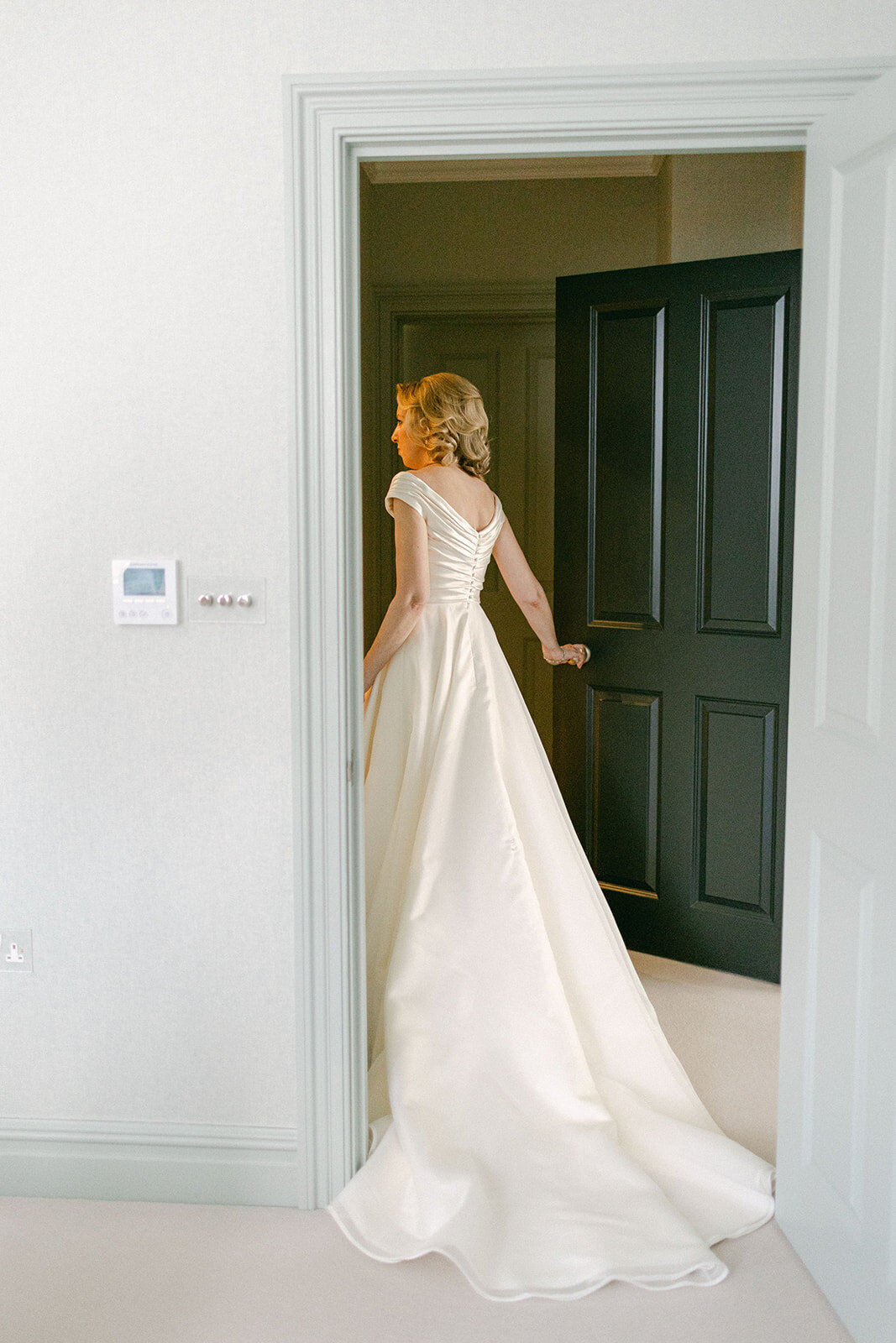 leanne-james-wedding-getting-ready-philippa-sian-photography-100