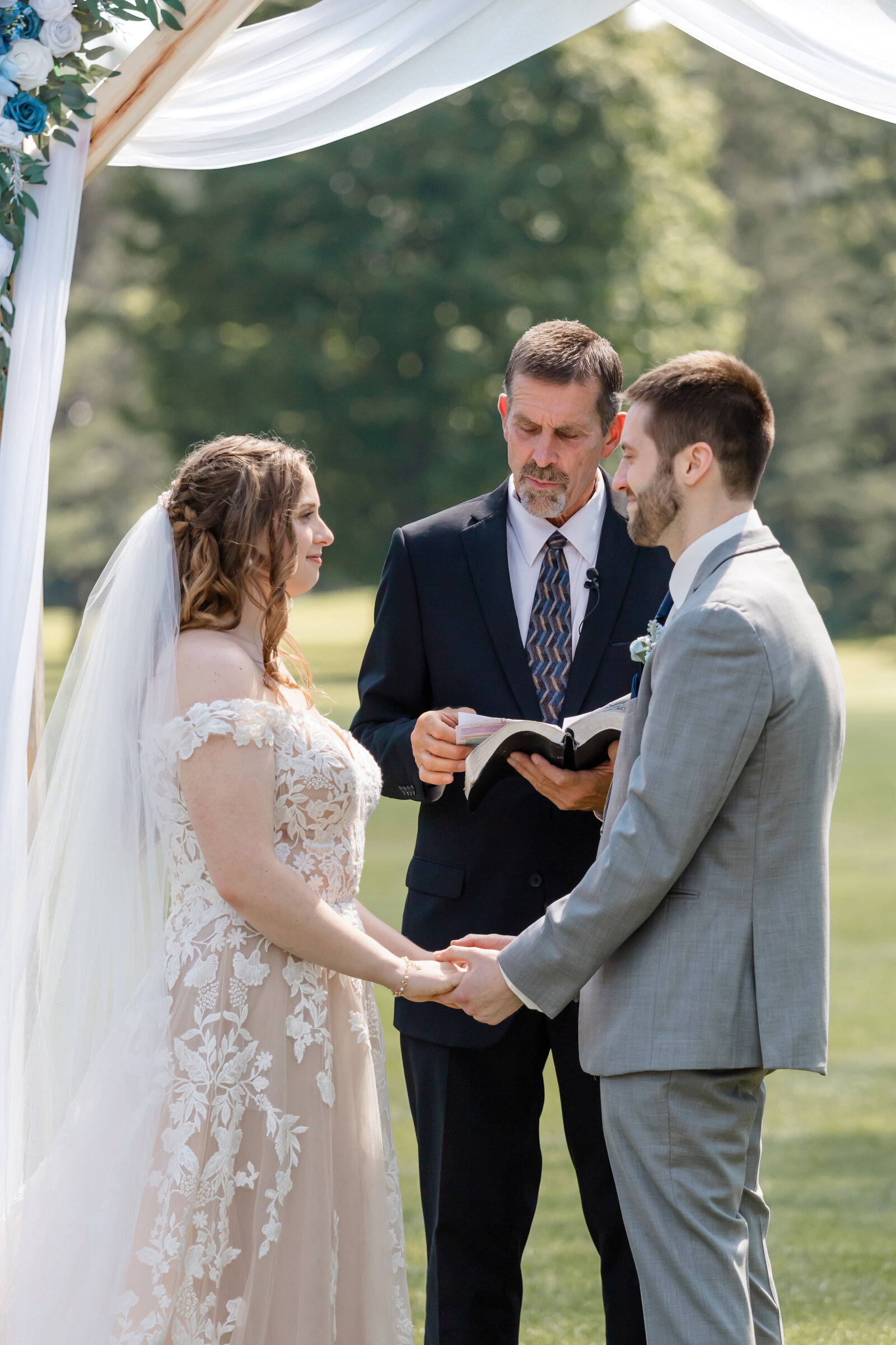 pine grove golf course wedding ceremony