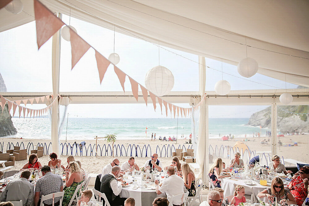 cornwall-wedding-venue-lusty-glaze-beach