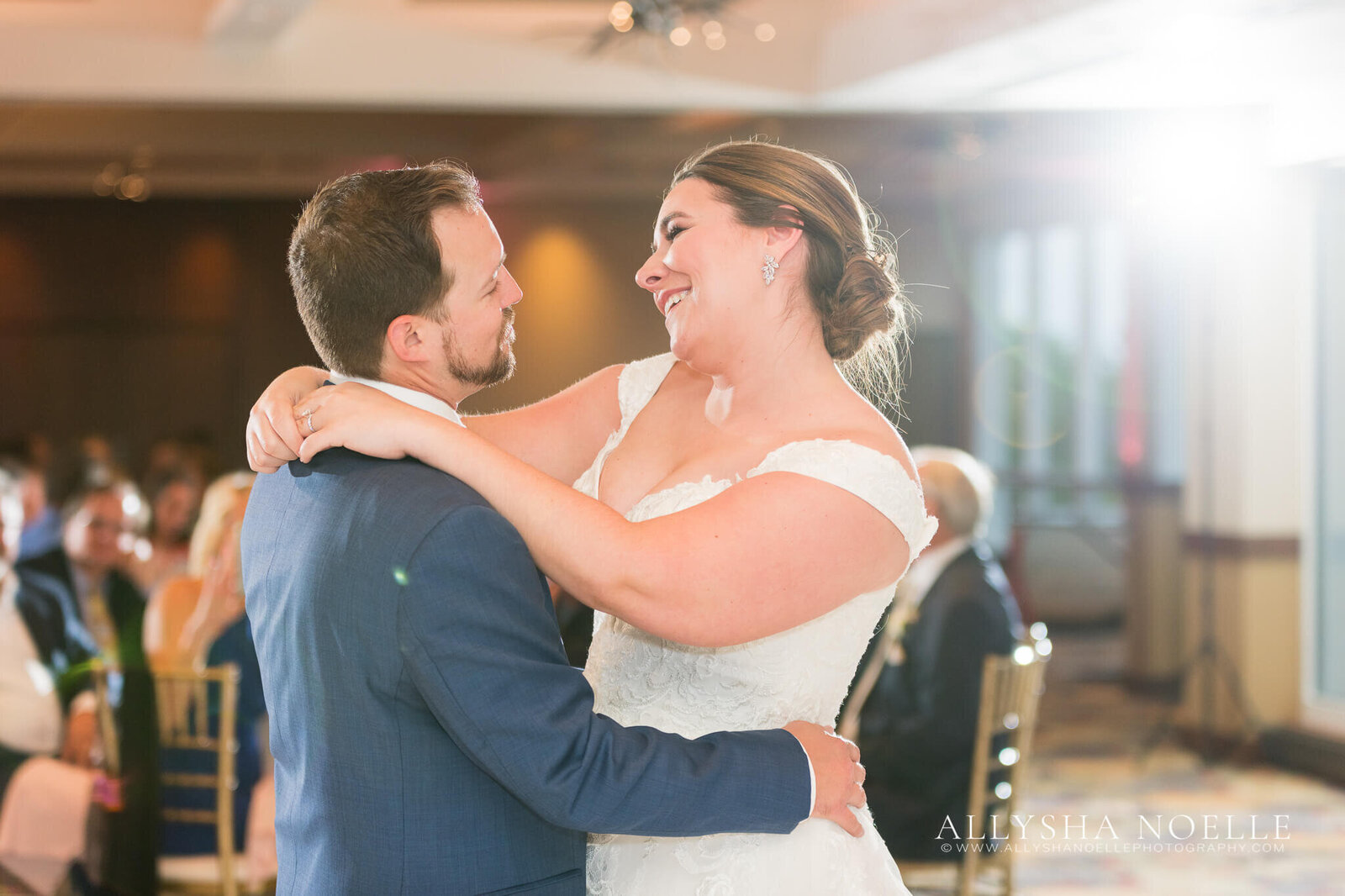 Wedding-at-River-Club-of-Mequon-754