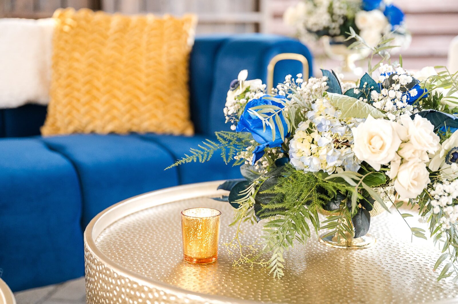 Phoenix-Wedding-Photographer-and-Videographer-Venue-at-the-Grove-VATGoh-1028