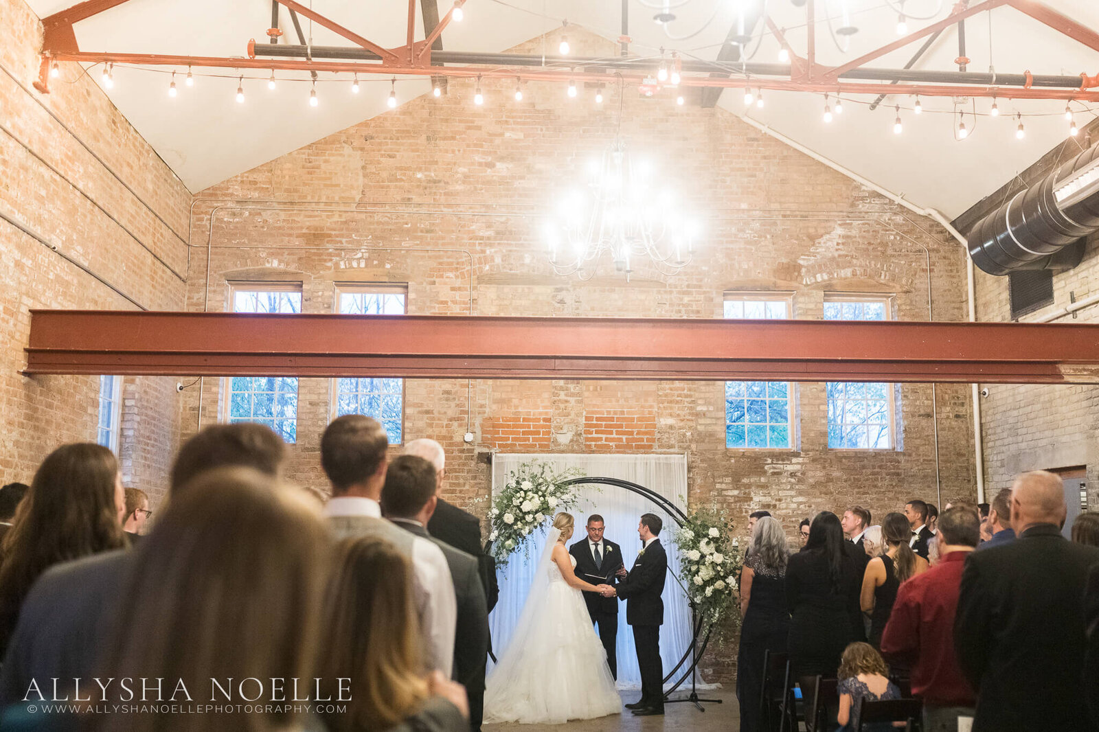 Wedding-at-The-Factory-on-Barclay-in-Milwaukee-0786