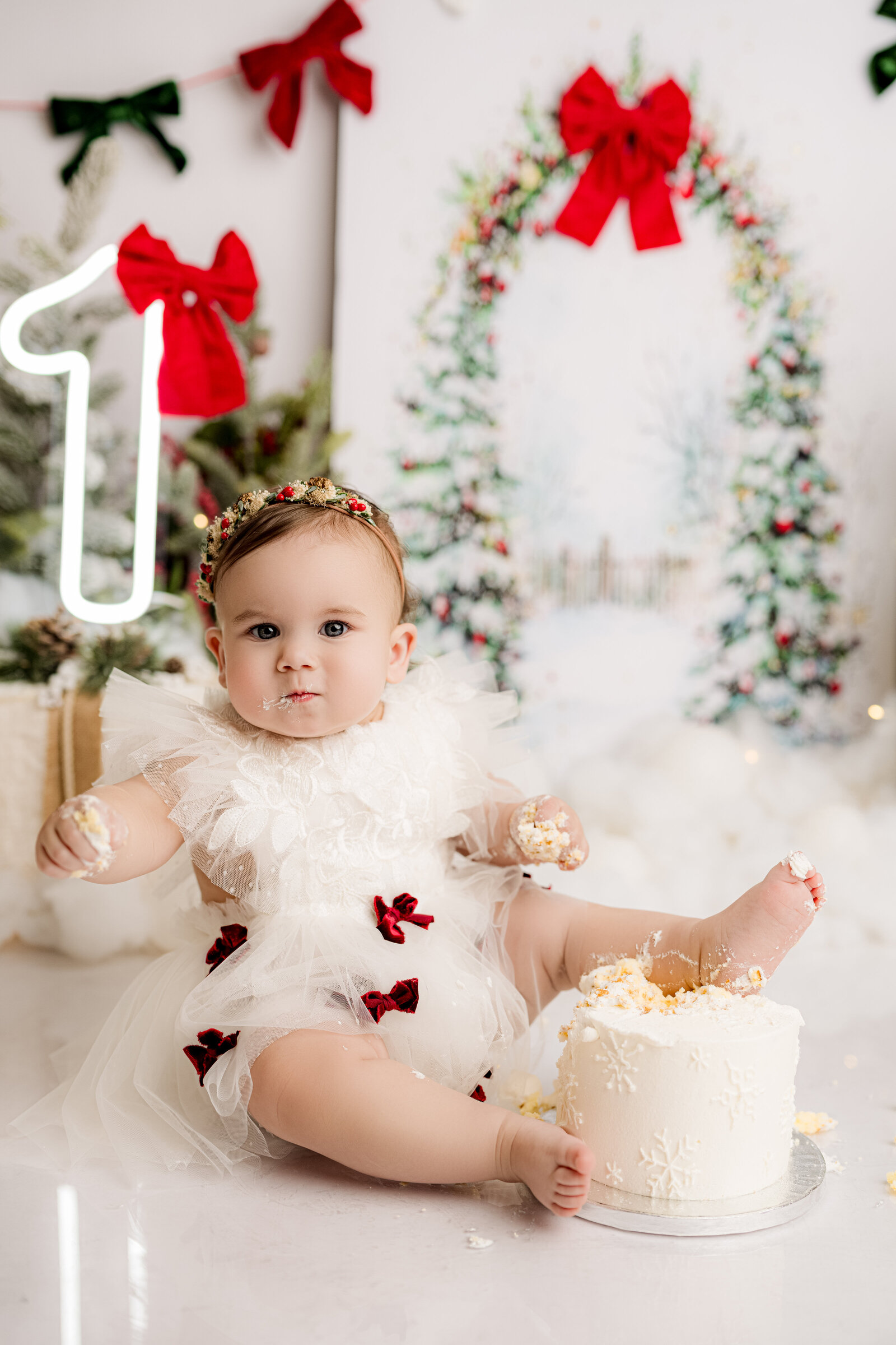 Elowyn-Cake Smash-NicSo Studio-Charlotte-2-3