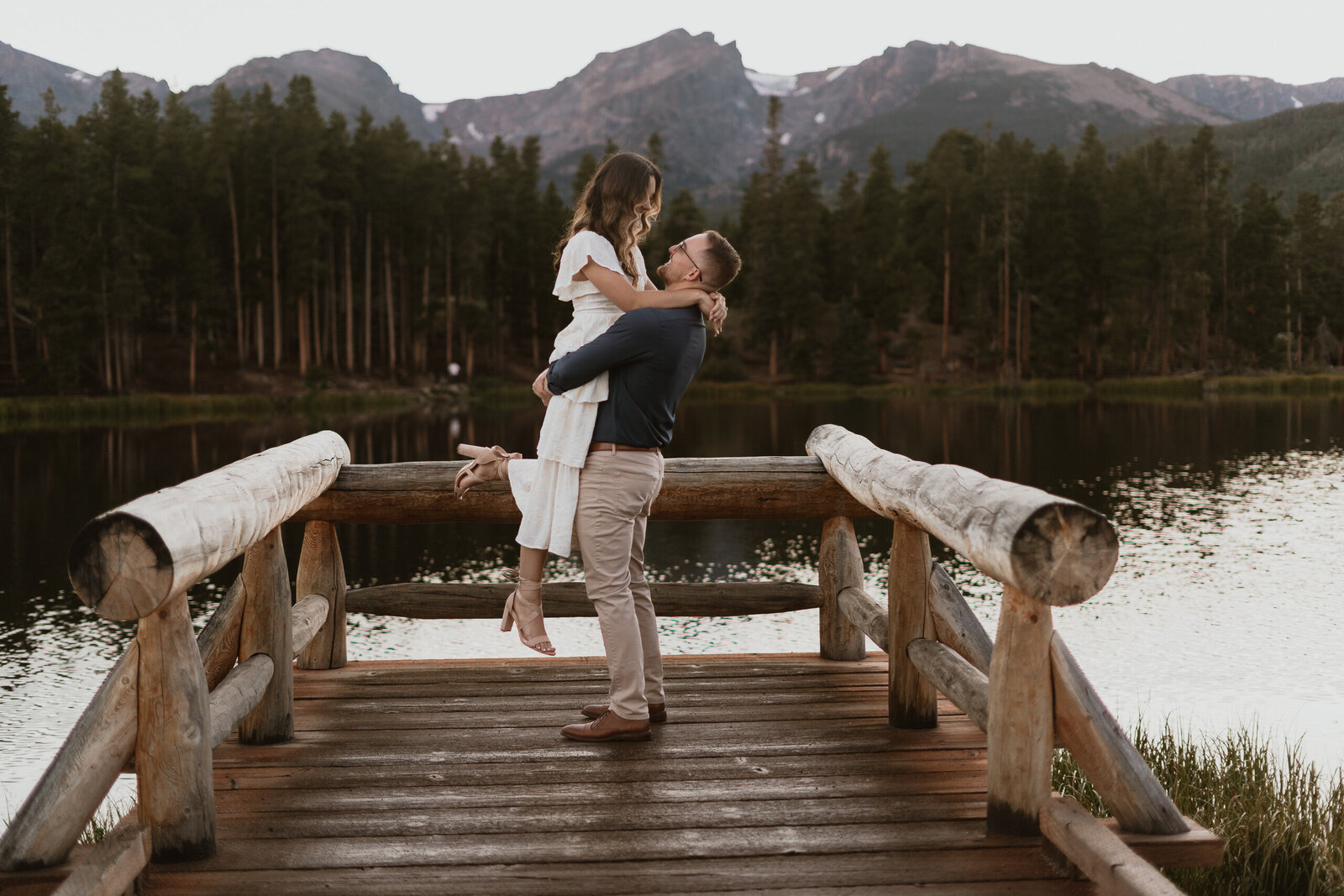 Srague-Lake-Engagement-Rocky-Mountain-National-Park-Colorado-Engagement-08