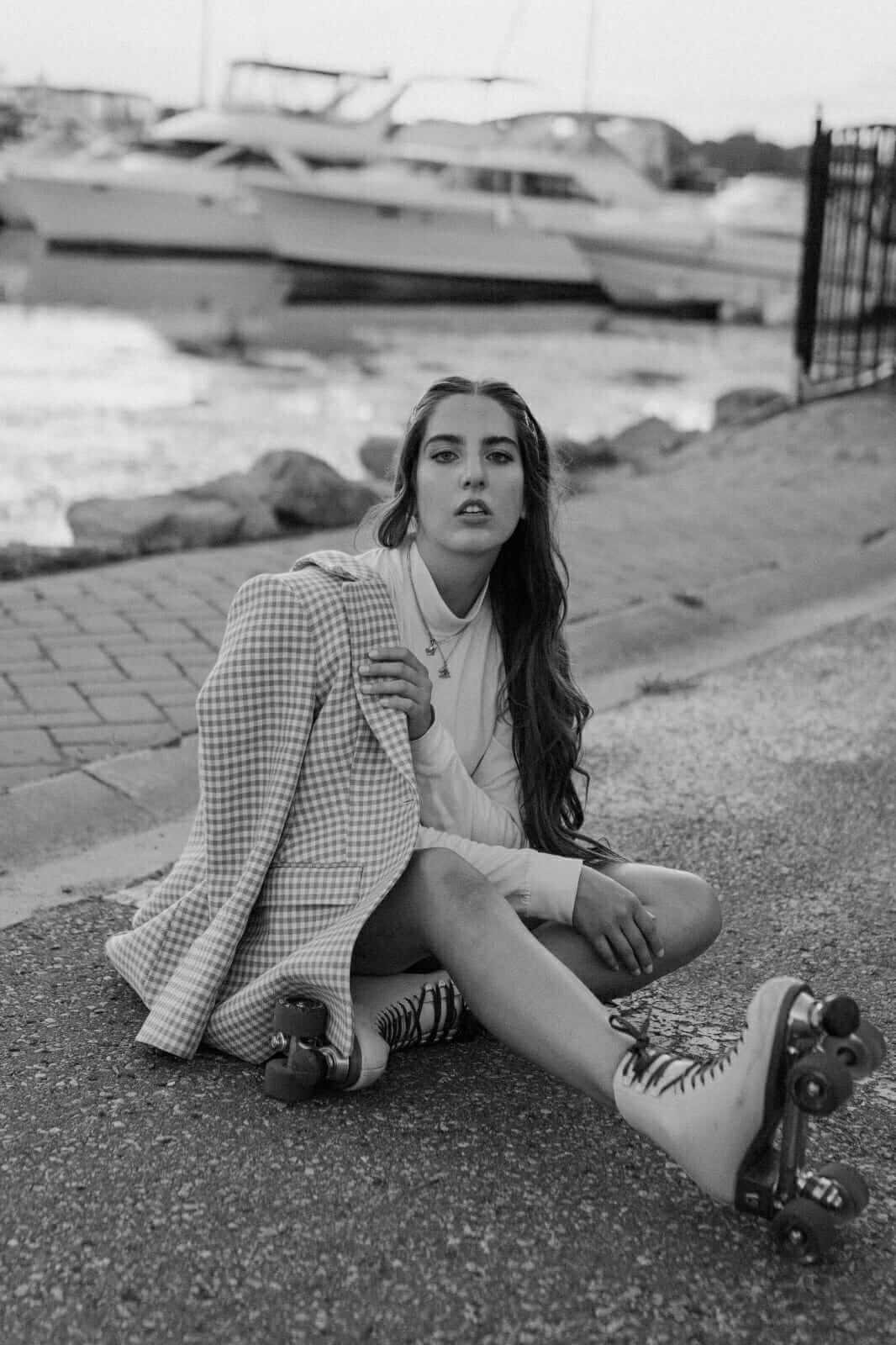 Editorial portrait shot of rollerblading girl .jpg
