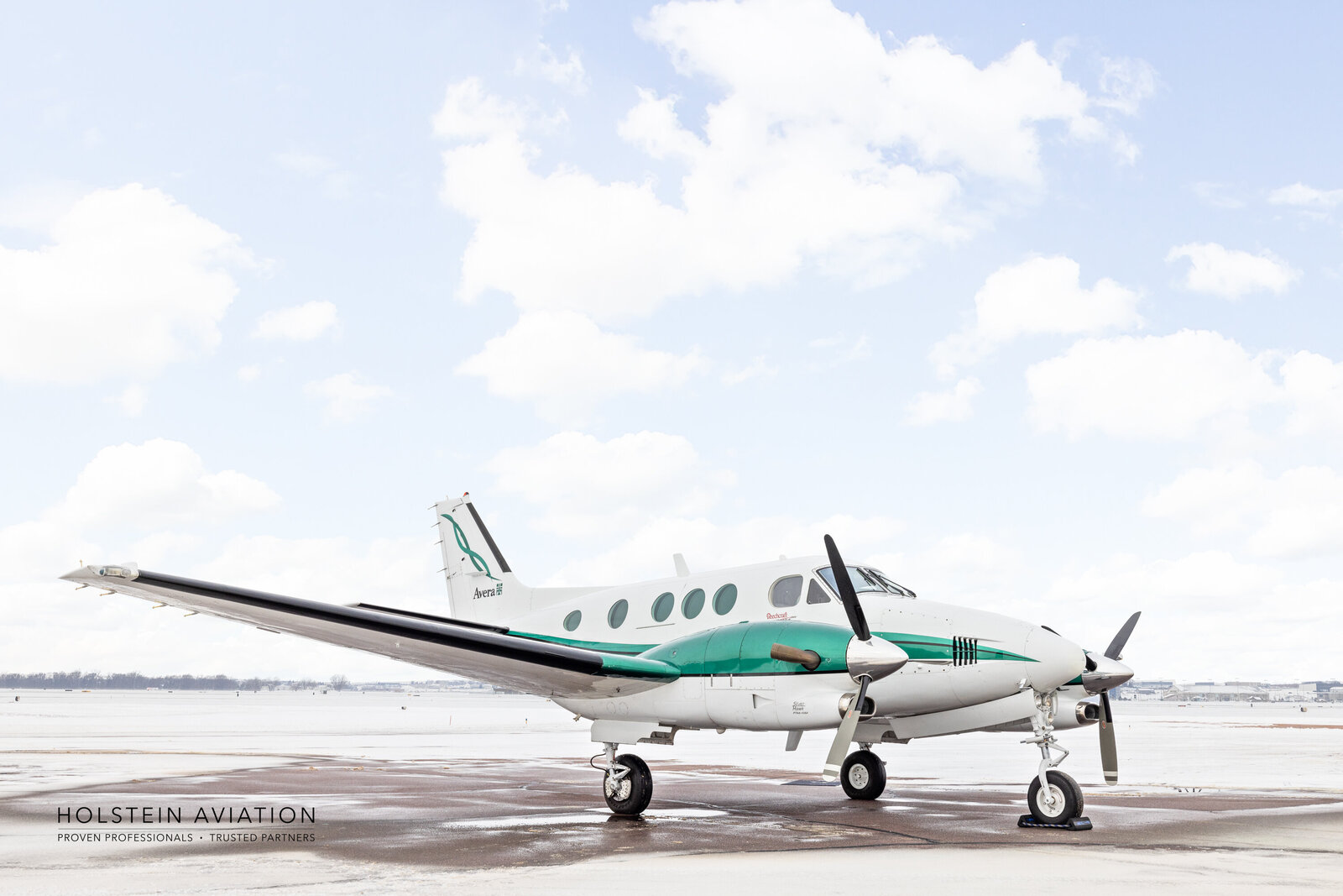 KingAir C90B Watermark-22