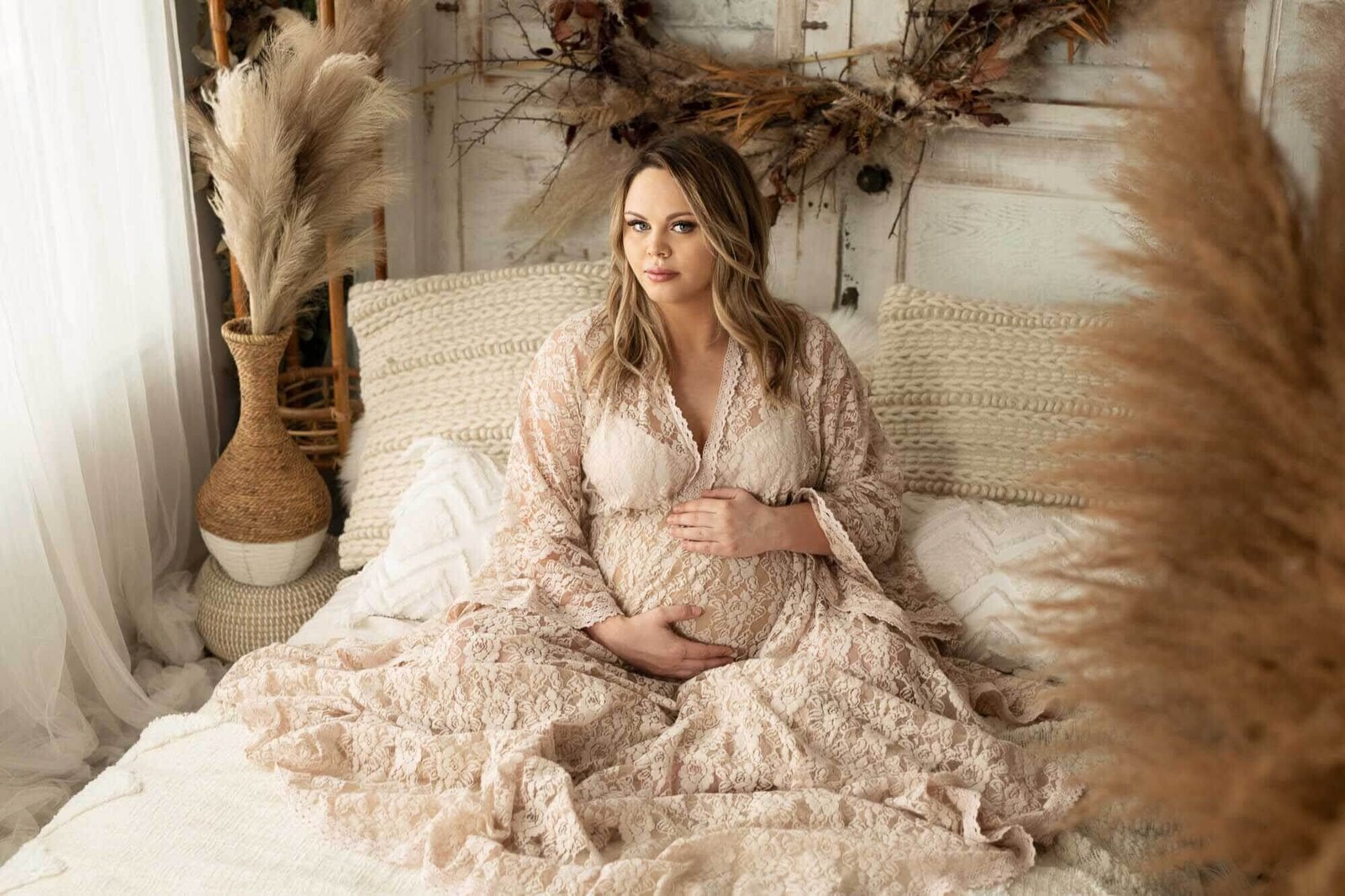 Photo shoot with maternity and boho set