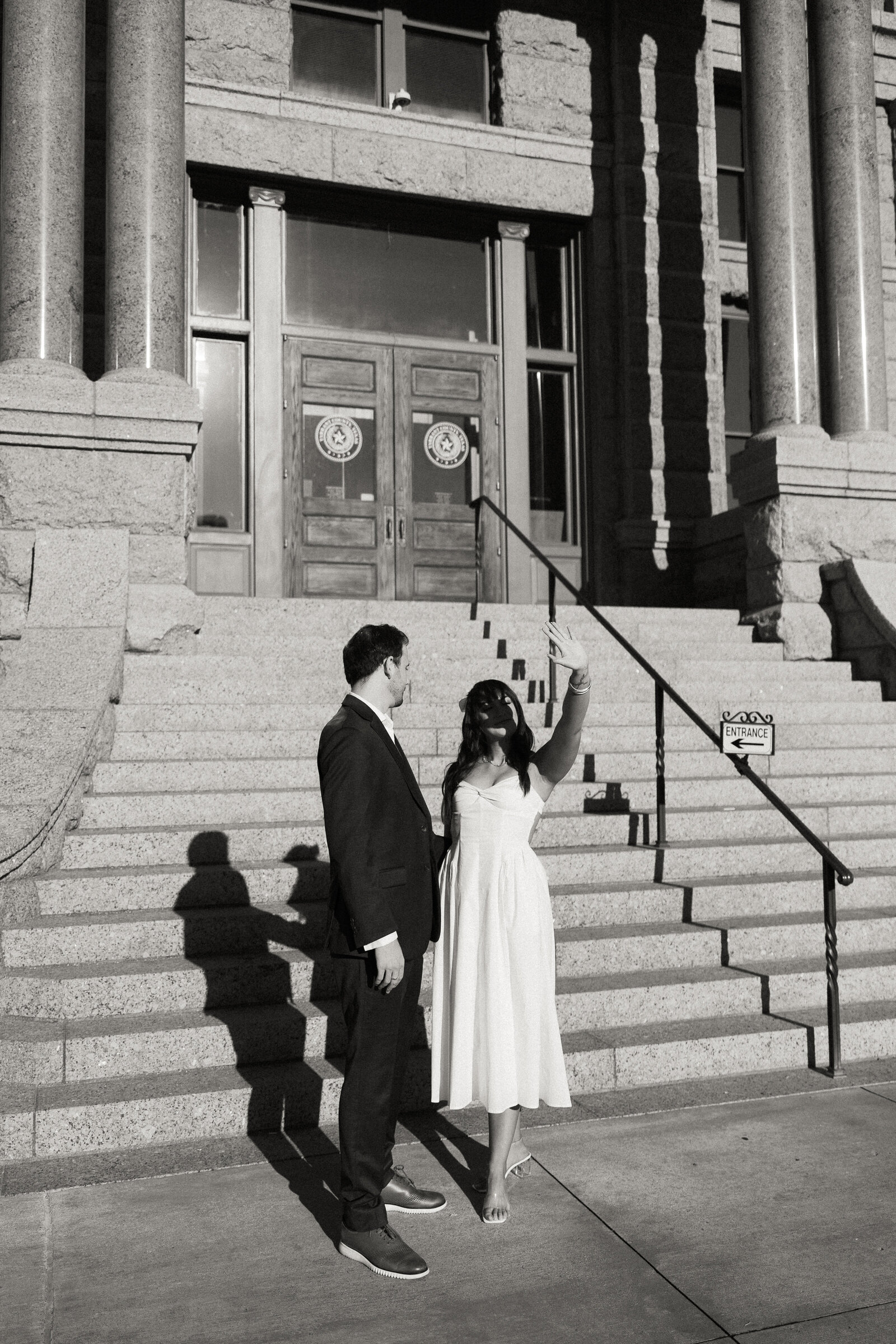 downtowndallasengagementphotos_stillsbytrinity-37
