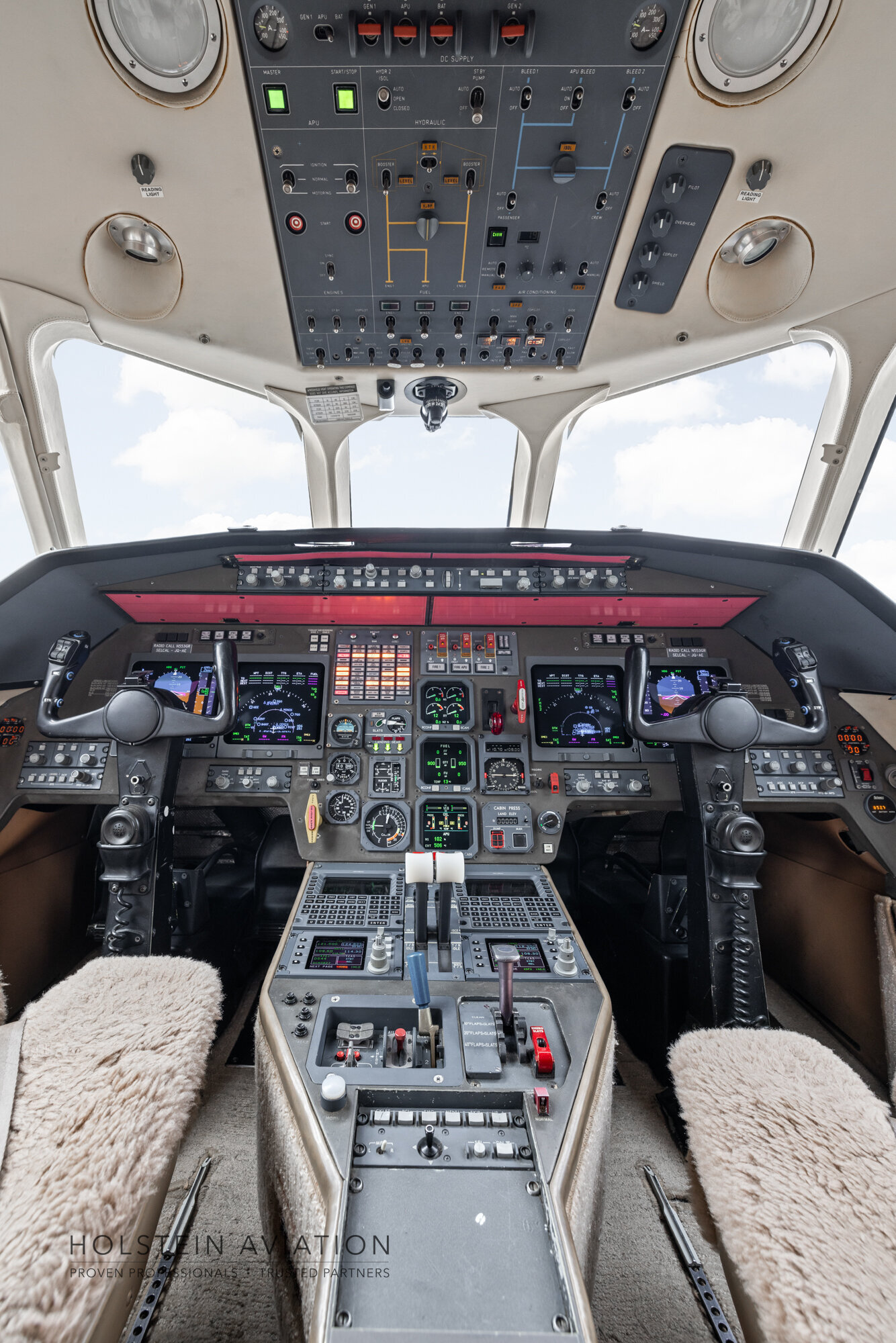 Falcon 2000 Watermarked-15