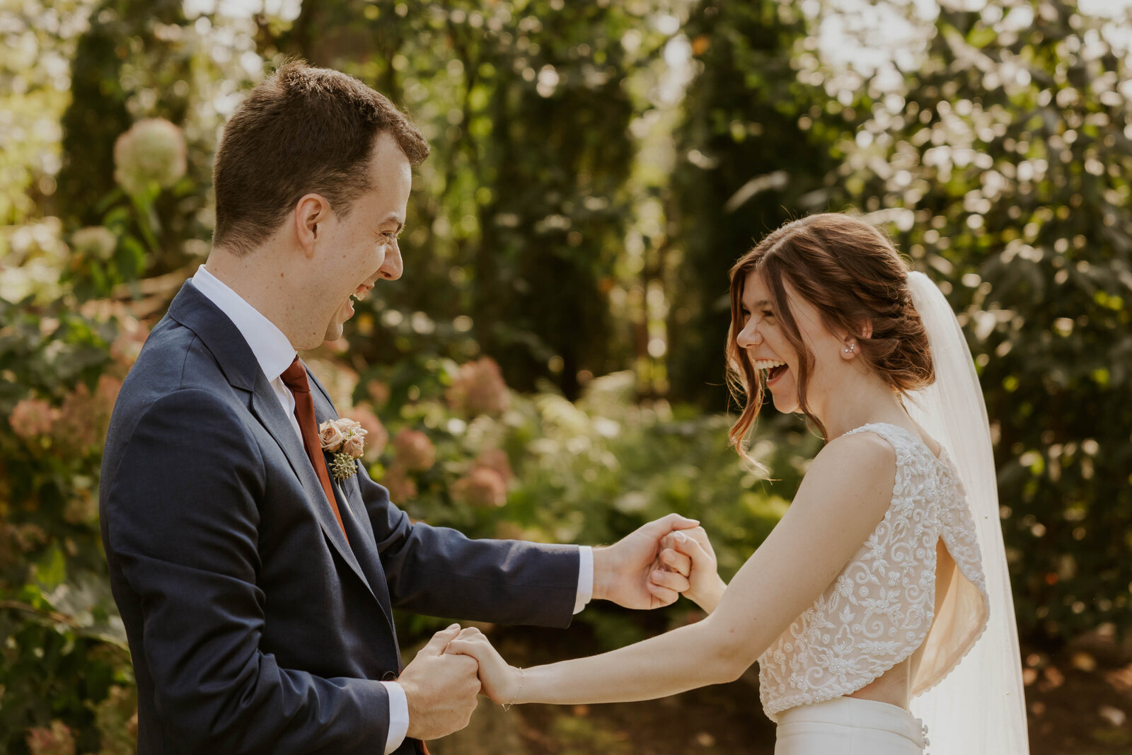 THC weddings, The Hops Company, CT wedding photographer, tented wedding, backyard weddng