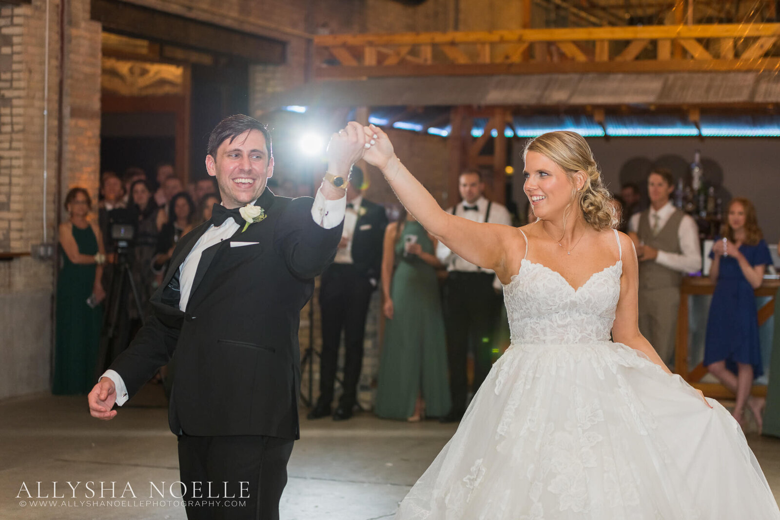 Wedding-at-The-Factory-on-Barclay-in-Milwaukee-1045