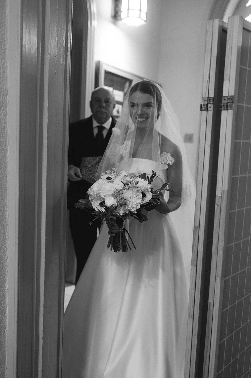 Jordan Grover Photo is a wedding photographer serving St. Louis, Central, and Eastern Missouri as well as travel + destination weddings. Jordan Grover Photo is an editorial and documentary style of photography.