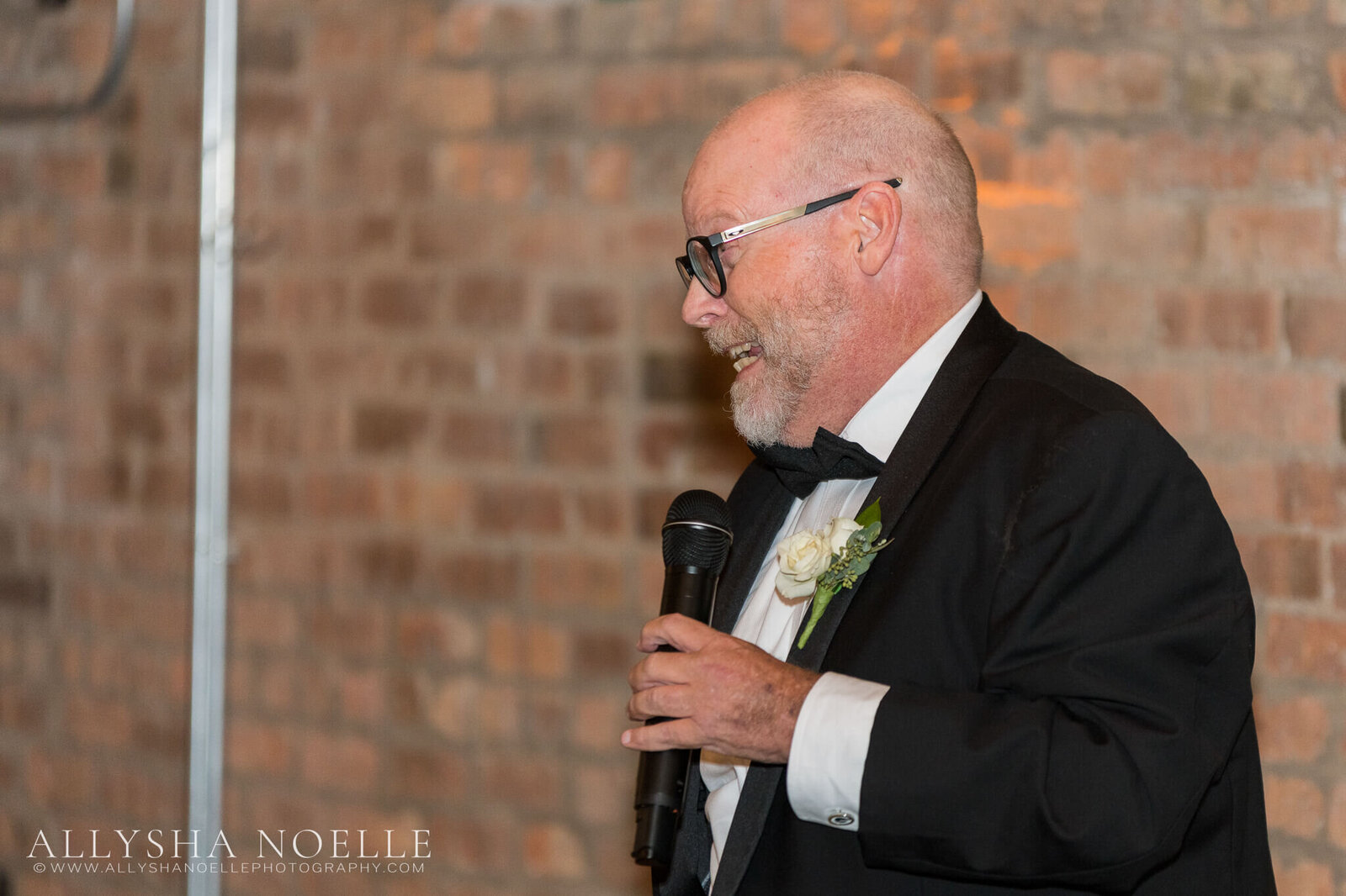 Wedding-at-The-Factory-on-Barclay-in-Milwaukee-0939