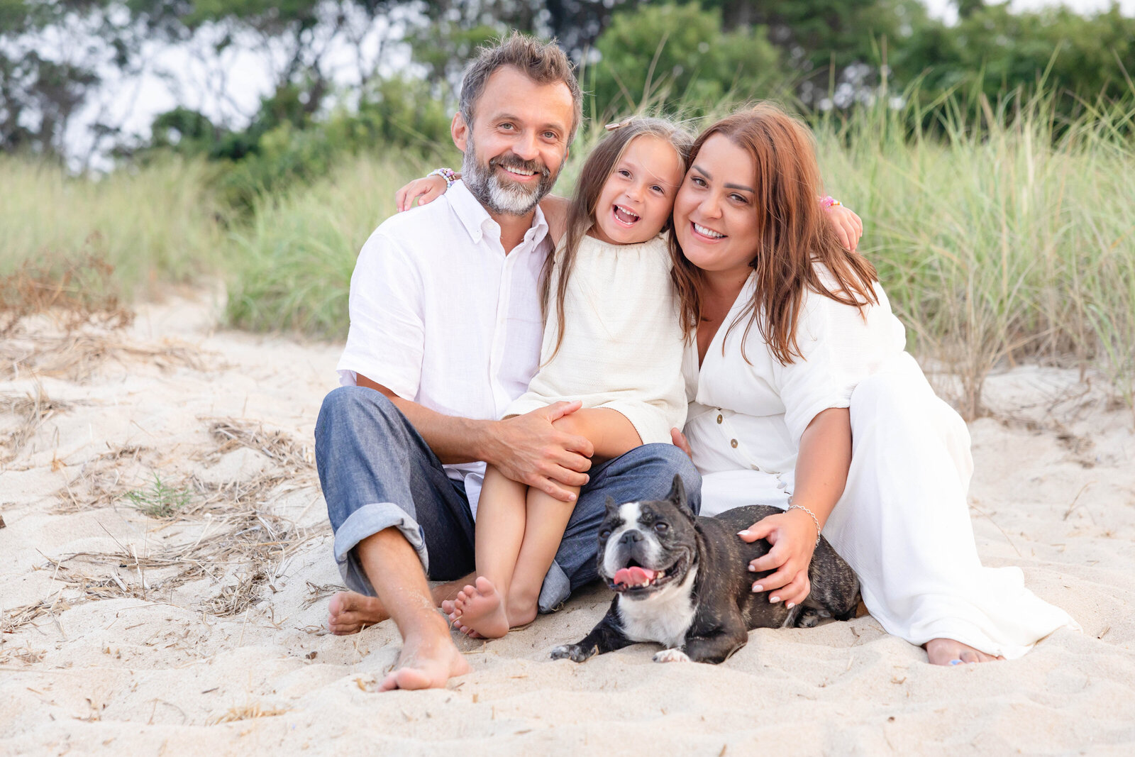 FAMILY PICTURES WITH DOG