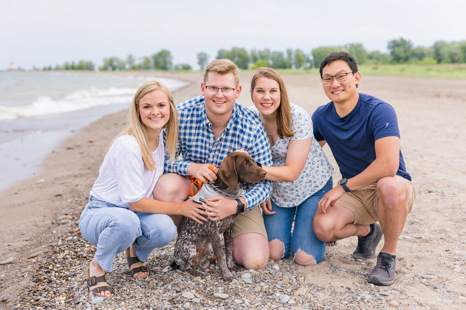 Mentor Headlands Beach Light and Airy photographer siblings and dog