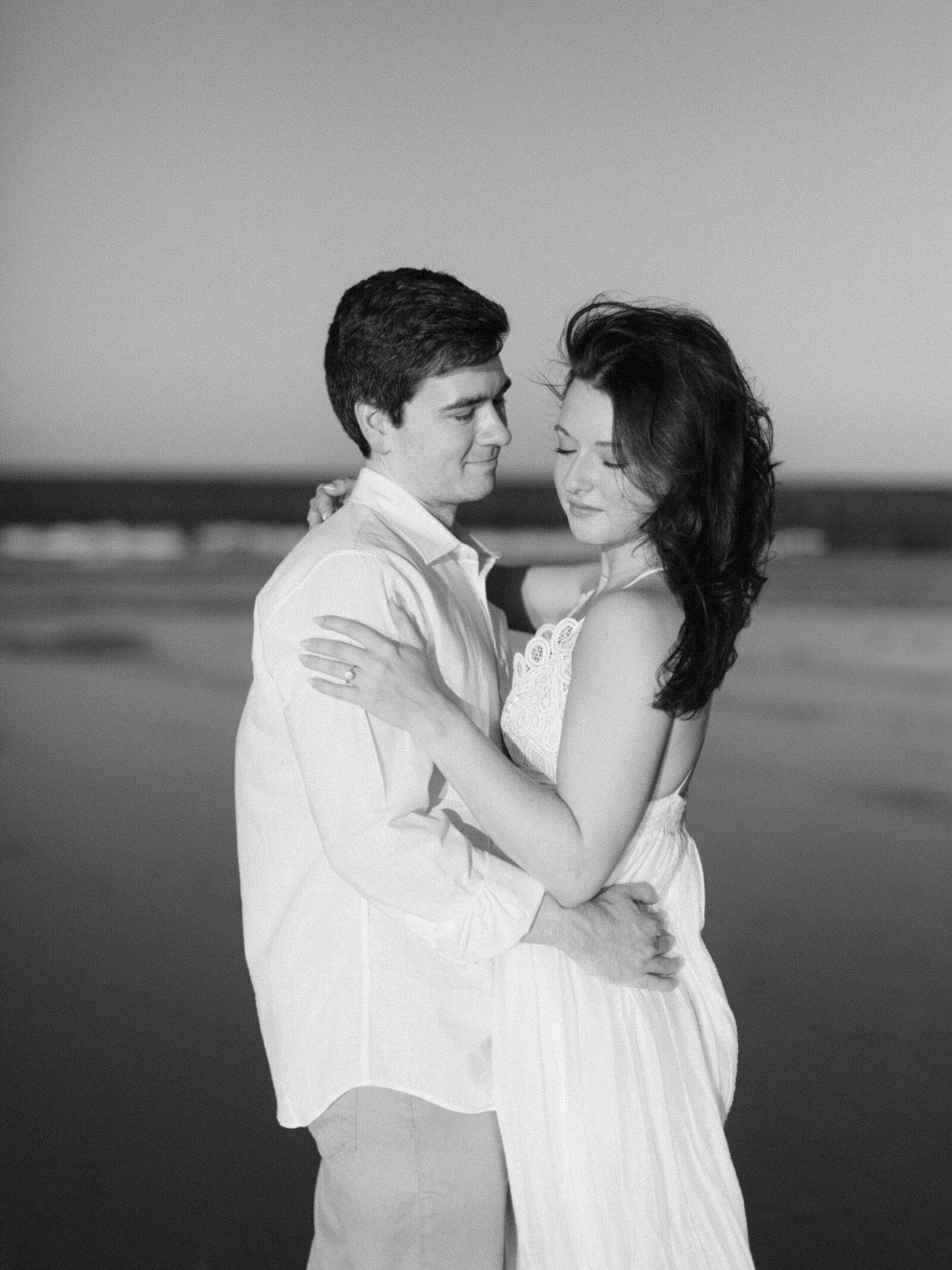 430-torianna-brooke-portraiture-downtown-savannah-ga-engagement-session-jessica-brian