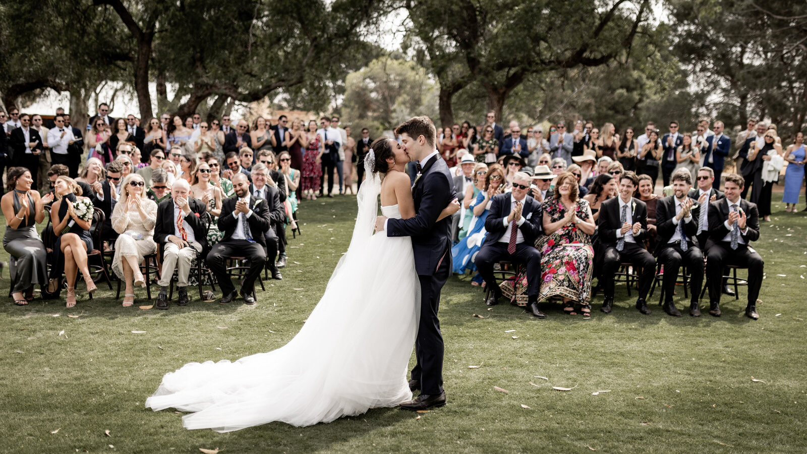 241102-Vanessa-Jacob-Rexvil-Photography-Adelaide-Wedding-Photographer-411