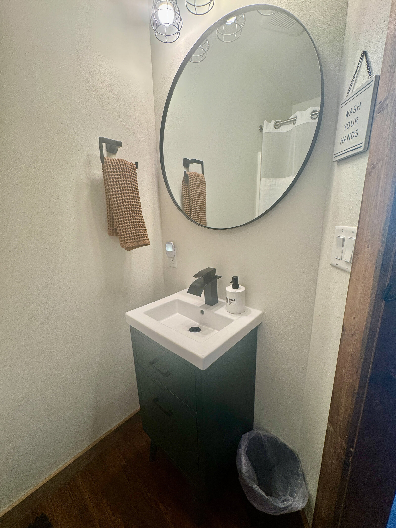 ettas-bin-warroad-mn-vacation-rental-026
