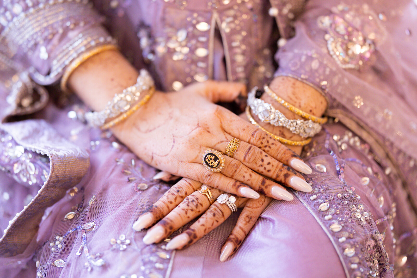 Bride-pre-wedding-dress-accessories-details