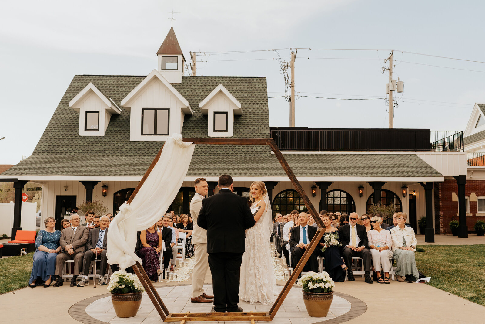 Cedar Rapids wedding photographer - Carriage House Cedar Rapids-152