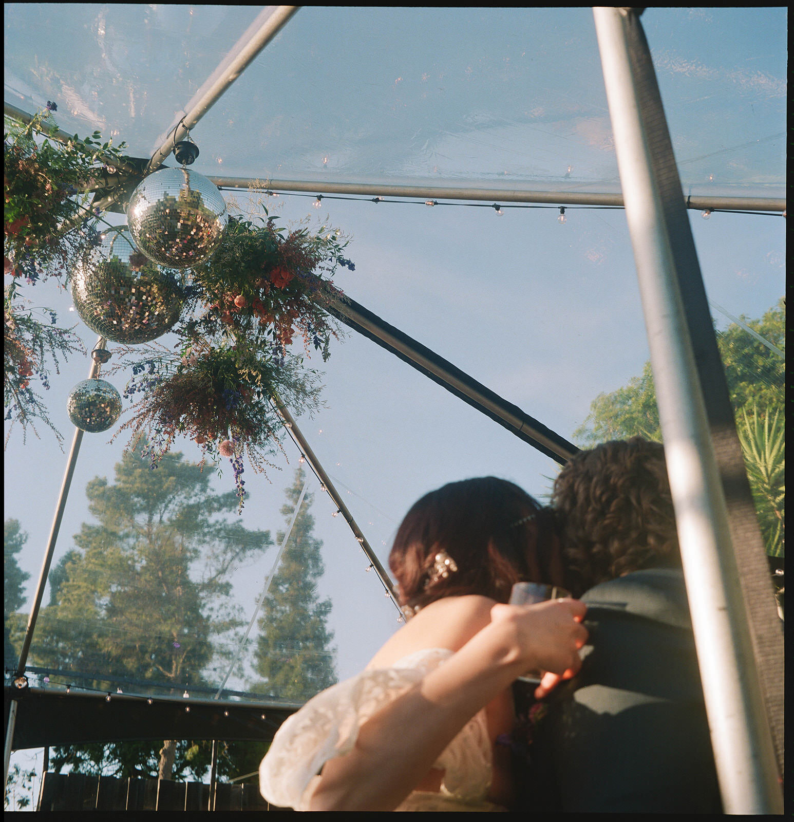 Gothic-Disco-Floral-Wedding4