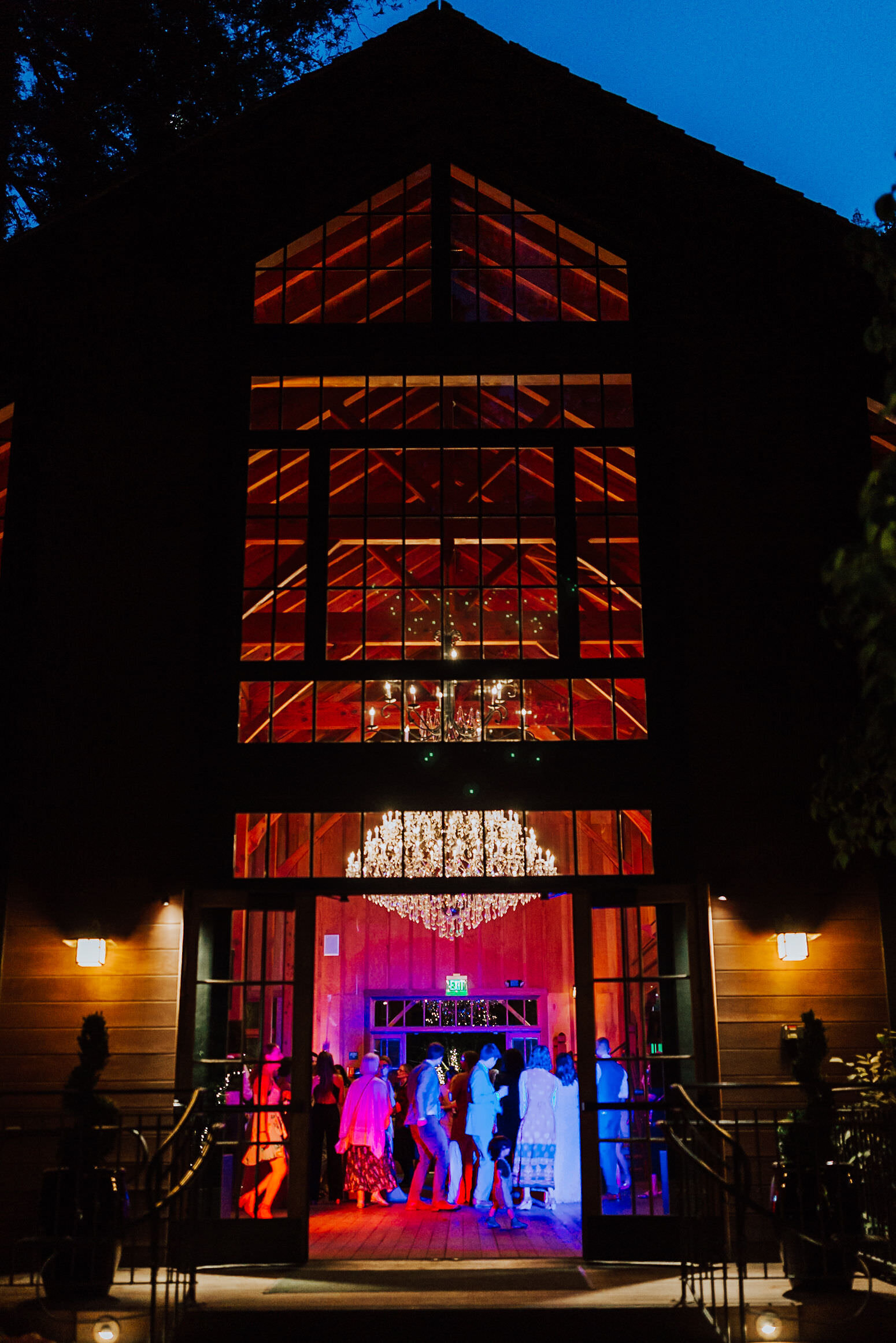 Nicola Leigh Photo - Kira & David - Nestldown Wedding - Dance Lighting @ Nestldown's Barn during Dancing - K&D_LOS GATOS DJ