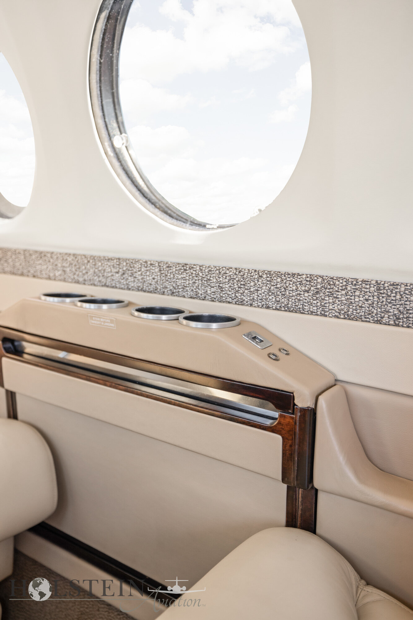 King Air 350 Watermarked-23
