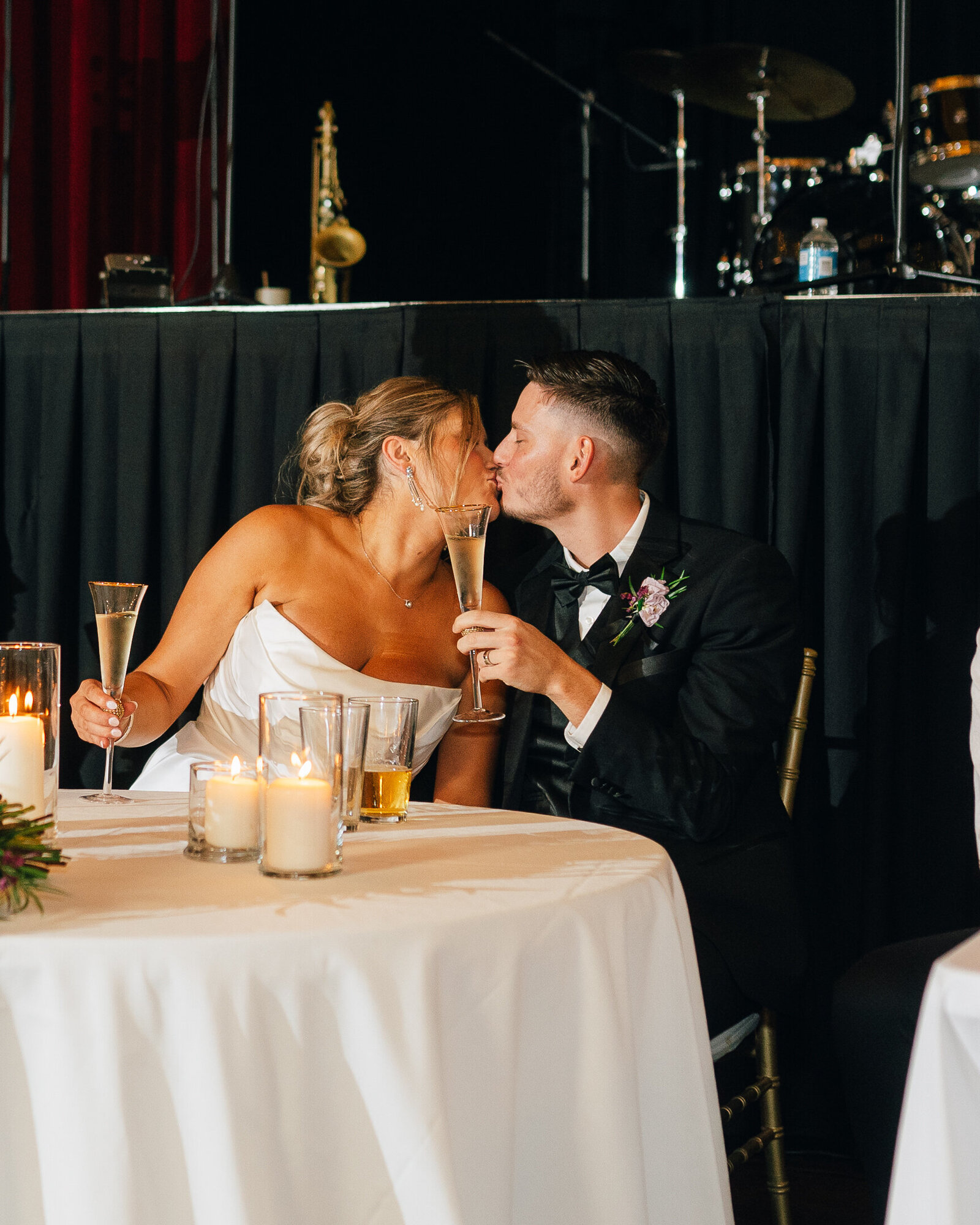 Corby Intercontinental Hotel Kansas City Wedding Plaza-223